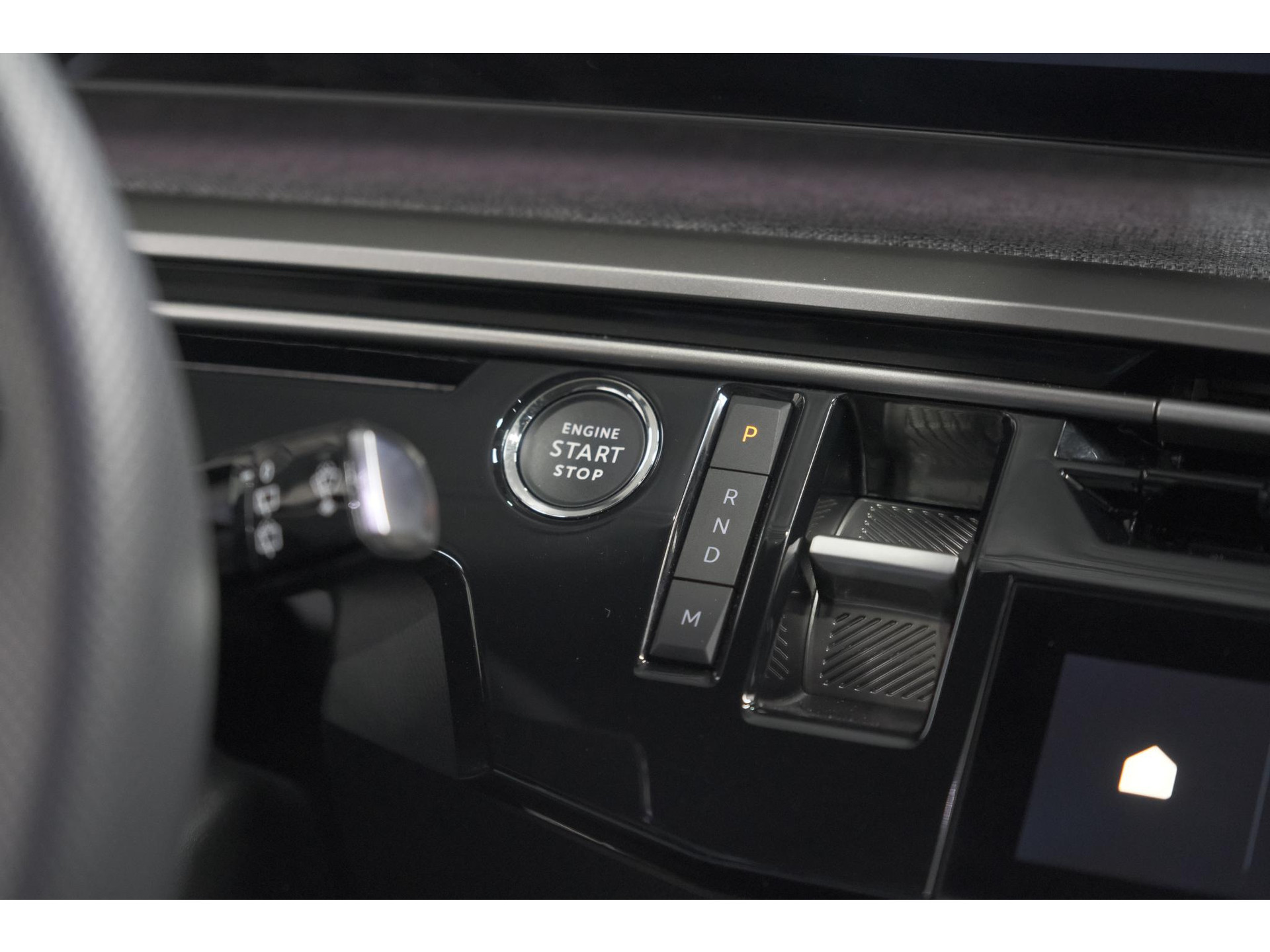 Peugeot 5008 1.2 Hybrid 136 GT 7p | Adaptieve Cruise Control | Camera | Elektrische Kofferklep | Stoelverwarming