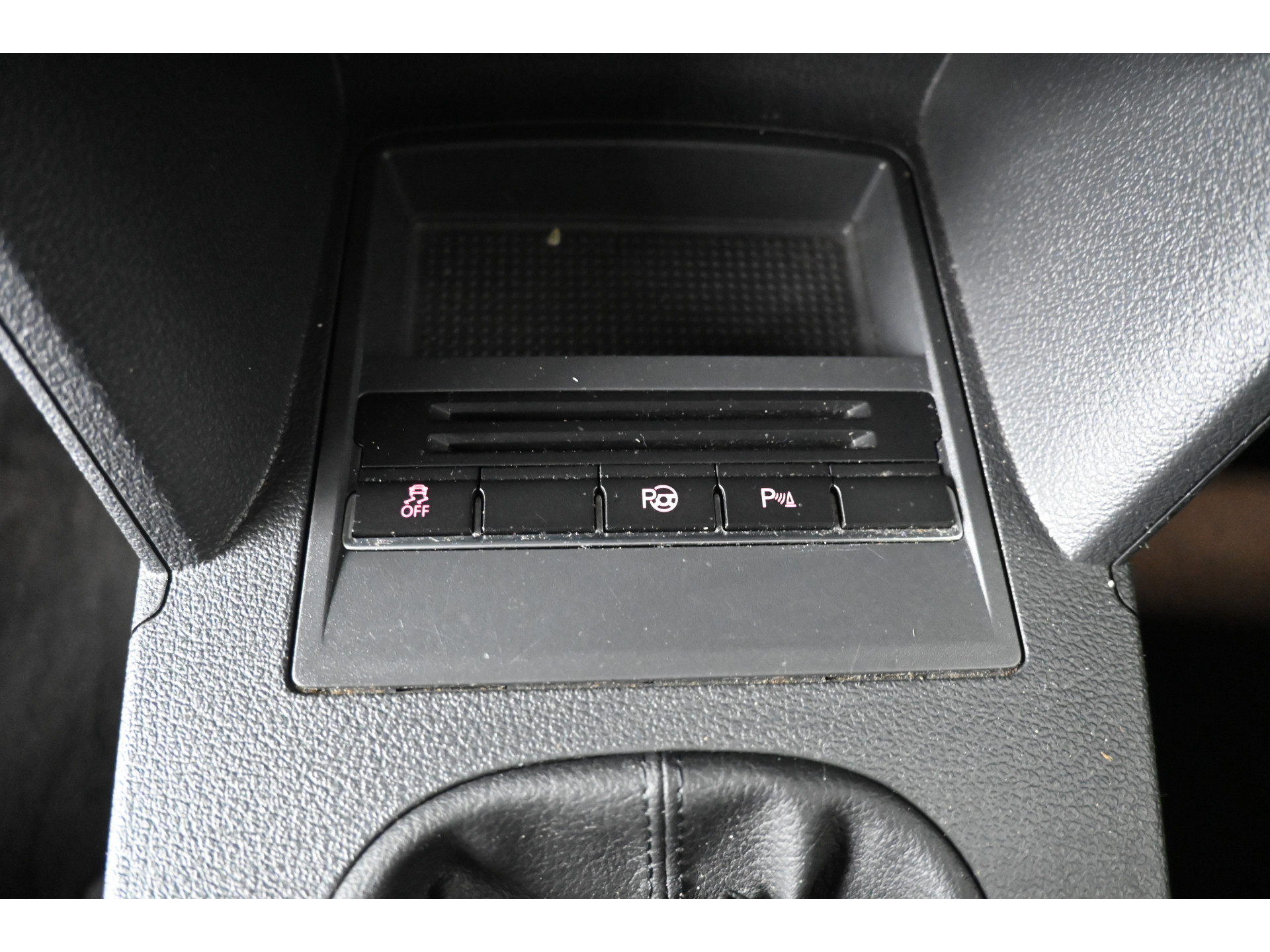 Volkswagen Touran 1.4 TSI Cross Climate control Trekhaak Cruise control PDC Inruil Mogelijk!
