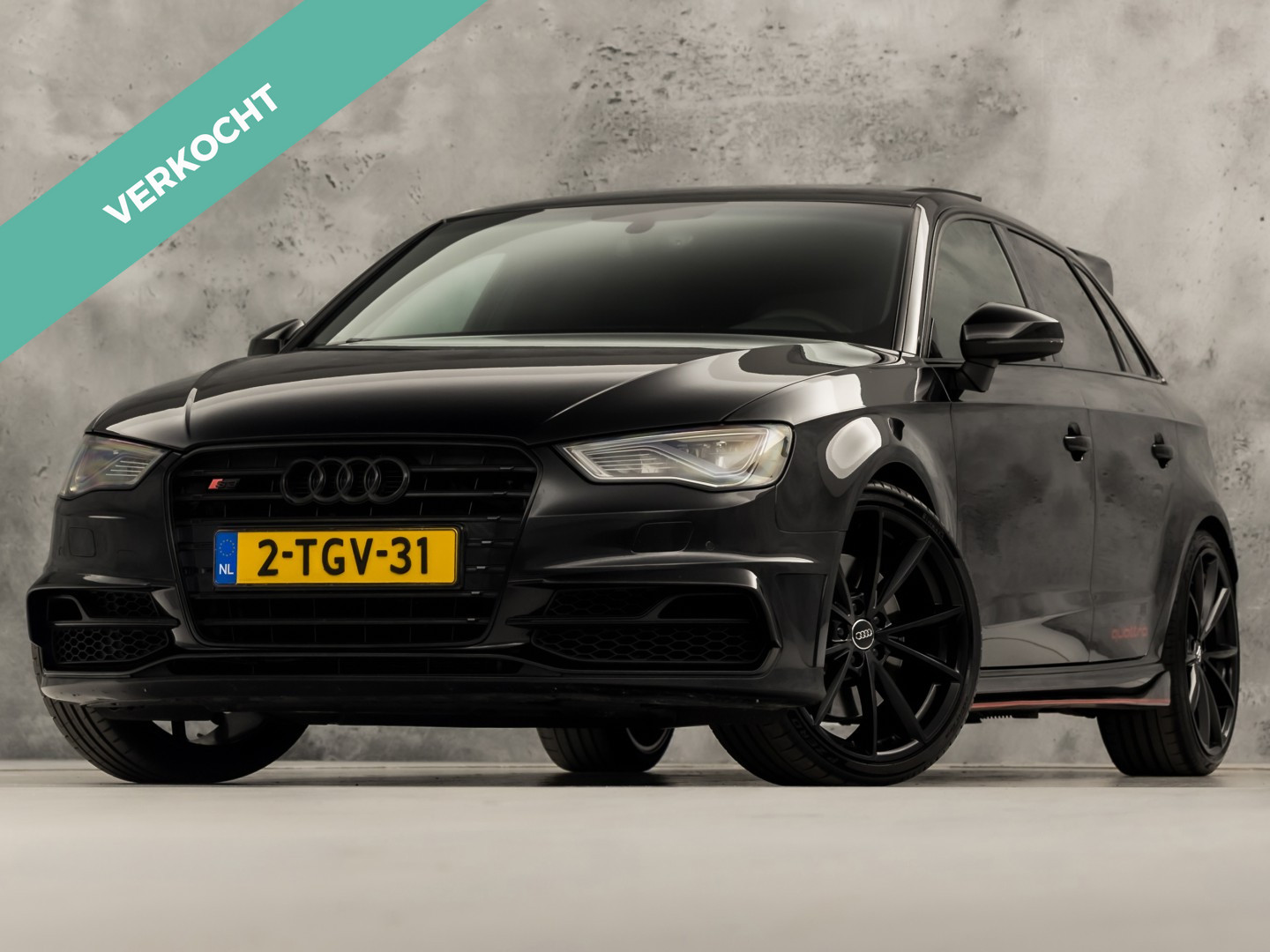 Audi S3 Sportback 2.0 TFSI S3 quattro S-Line 300Pk Automaat (PANORAMADAK, BLACK PACK, BANG&OLUFSEN, ELEK SPORTSTOELEN, RODE GORDELS, GETINT GLAS, PARKEERSENSOREN, NIEUWSTAAT)