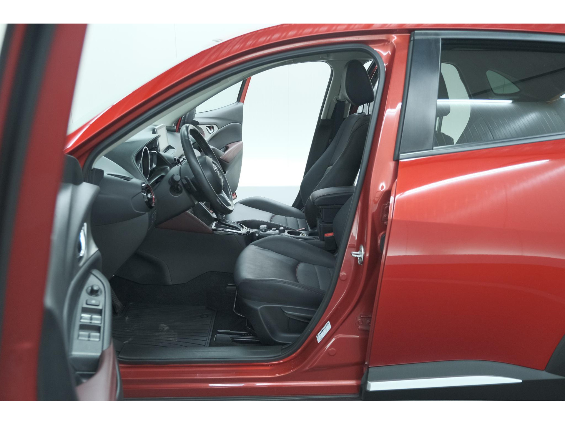Mazda CX-3 2.0 SkyActiv-G 150 GT-M 4WD | Trekhaak | Camera | Dodehoekdetectie | Head-Up Display | Parkeersensoren