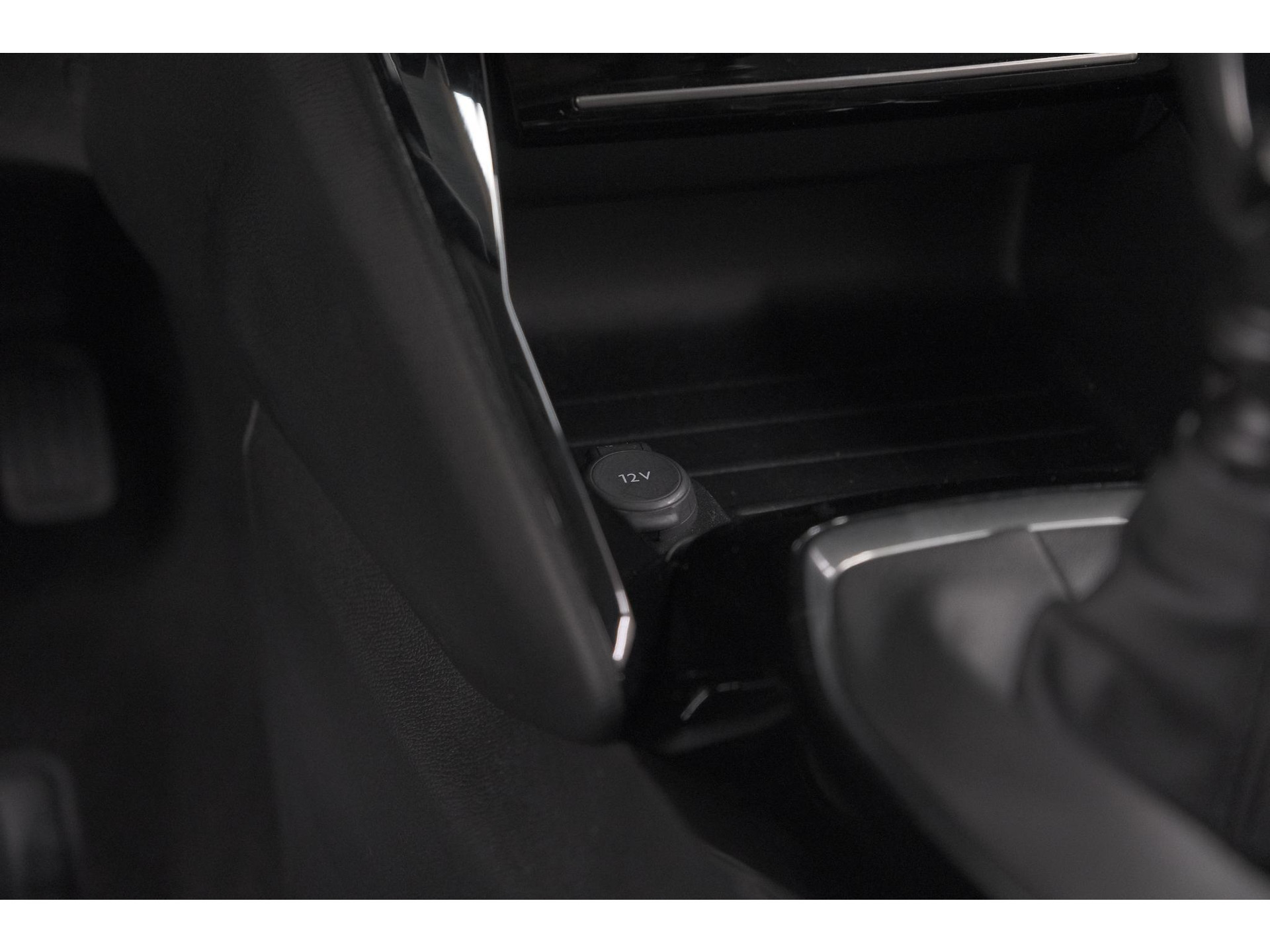 Peugeot 208 PureTech 100 Allure | Apple Carplay | Parkeersensoren | Climate Control