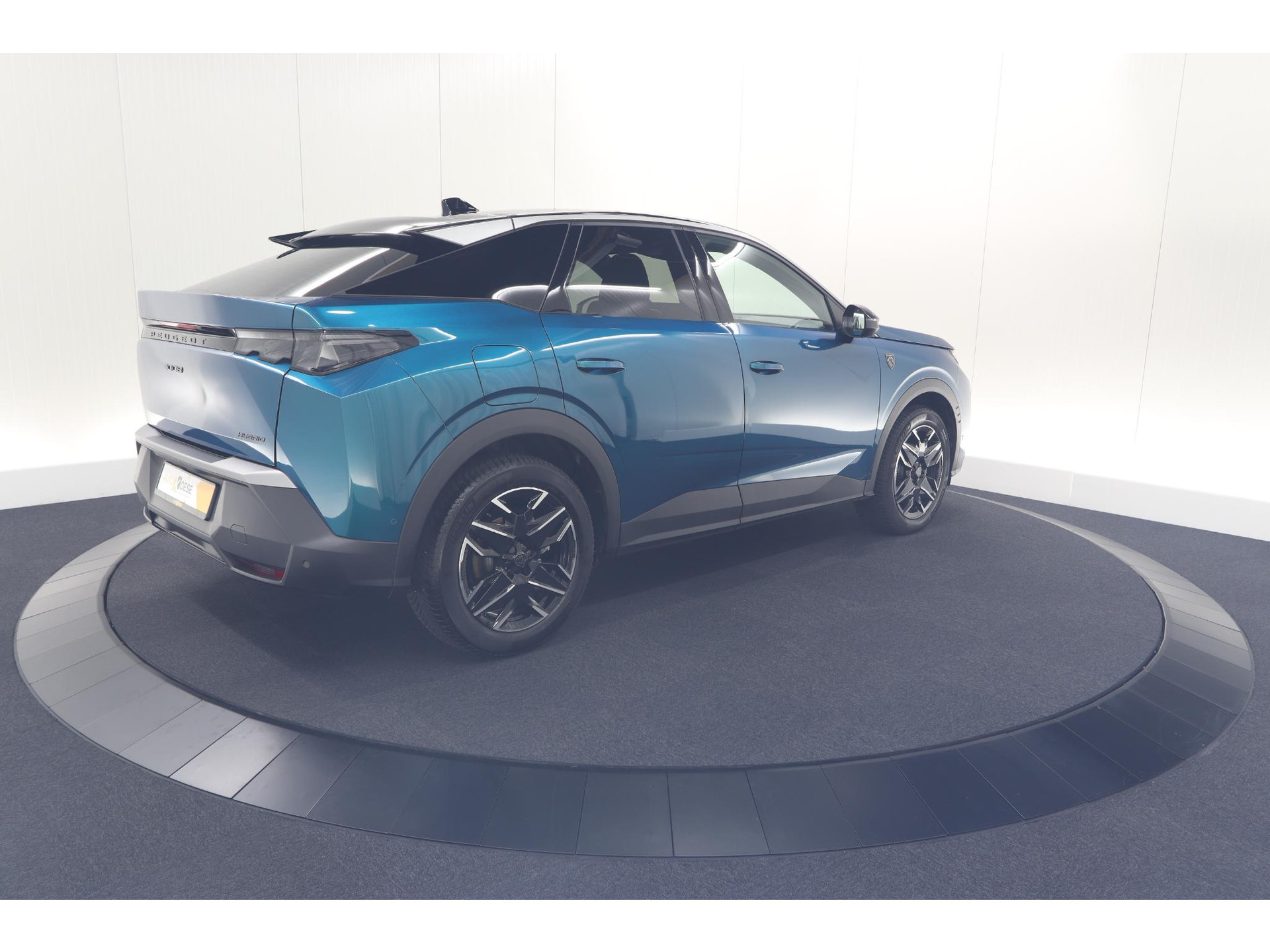 Peugeot 3008 1.2 Hybrid 136 GT | Panoramdak | 360 Camera | Stoelverwarming | Elektrische Kofferklep | Allseason Banden