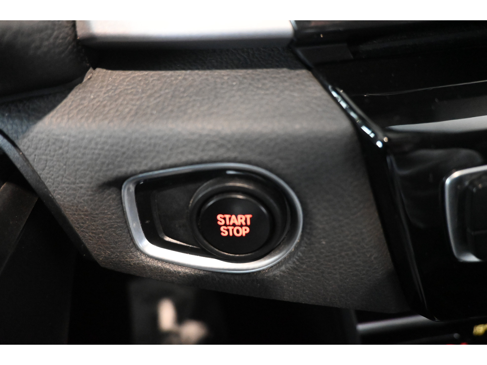 BMW 2-serie Active Tourer 225xe iPerformance Executive Automaat Navigatie Goed Onderhouden! Inruil Mogelijk!