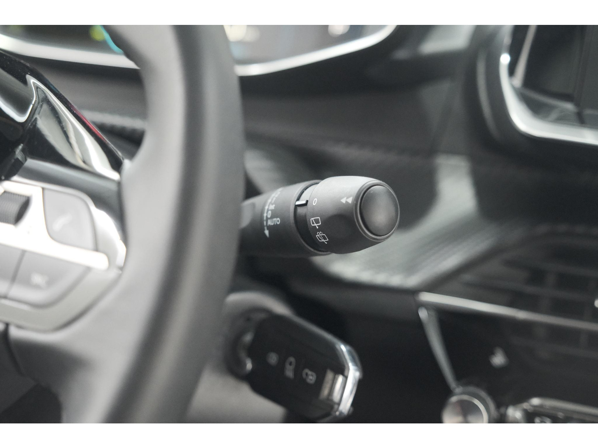 Peugeot 208 PureTech 100 EAT8 Allure Pack | Camera | Apple Carplay | Parkeersensoren | Stoelverwarming