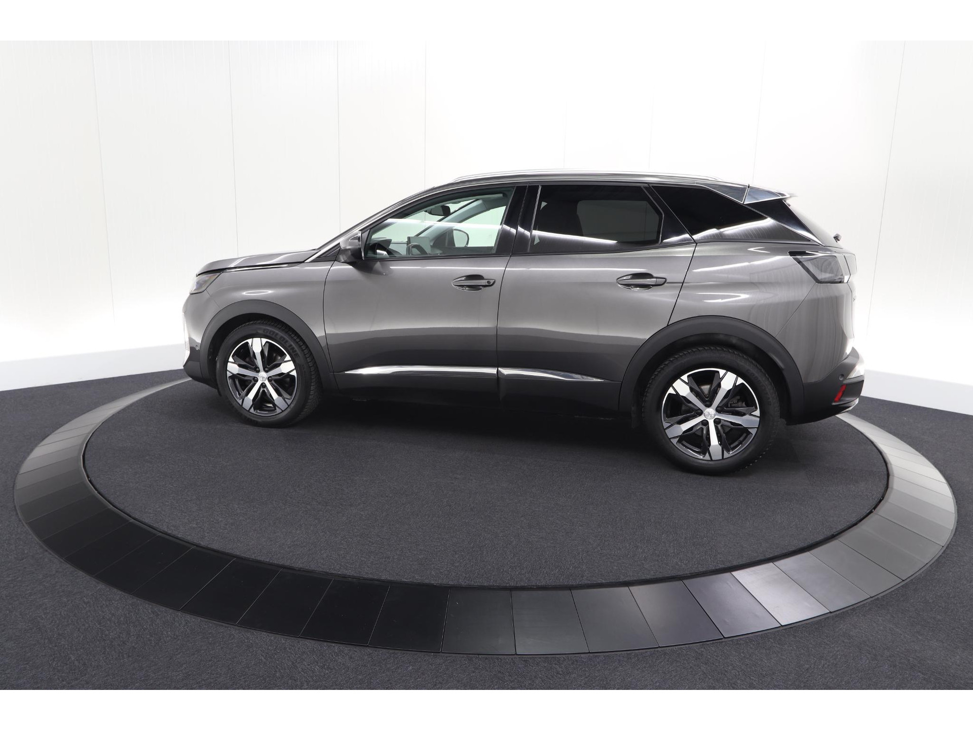 Peugeot 3008 PureTech 130 EAT8 Allure | Camera | Adaptieve Cruise Control | Elektrische Kofferklep