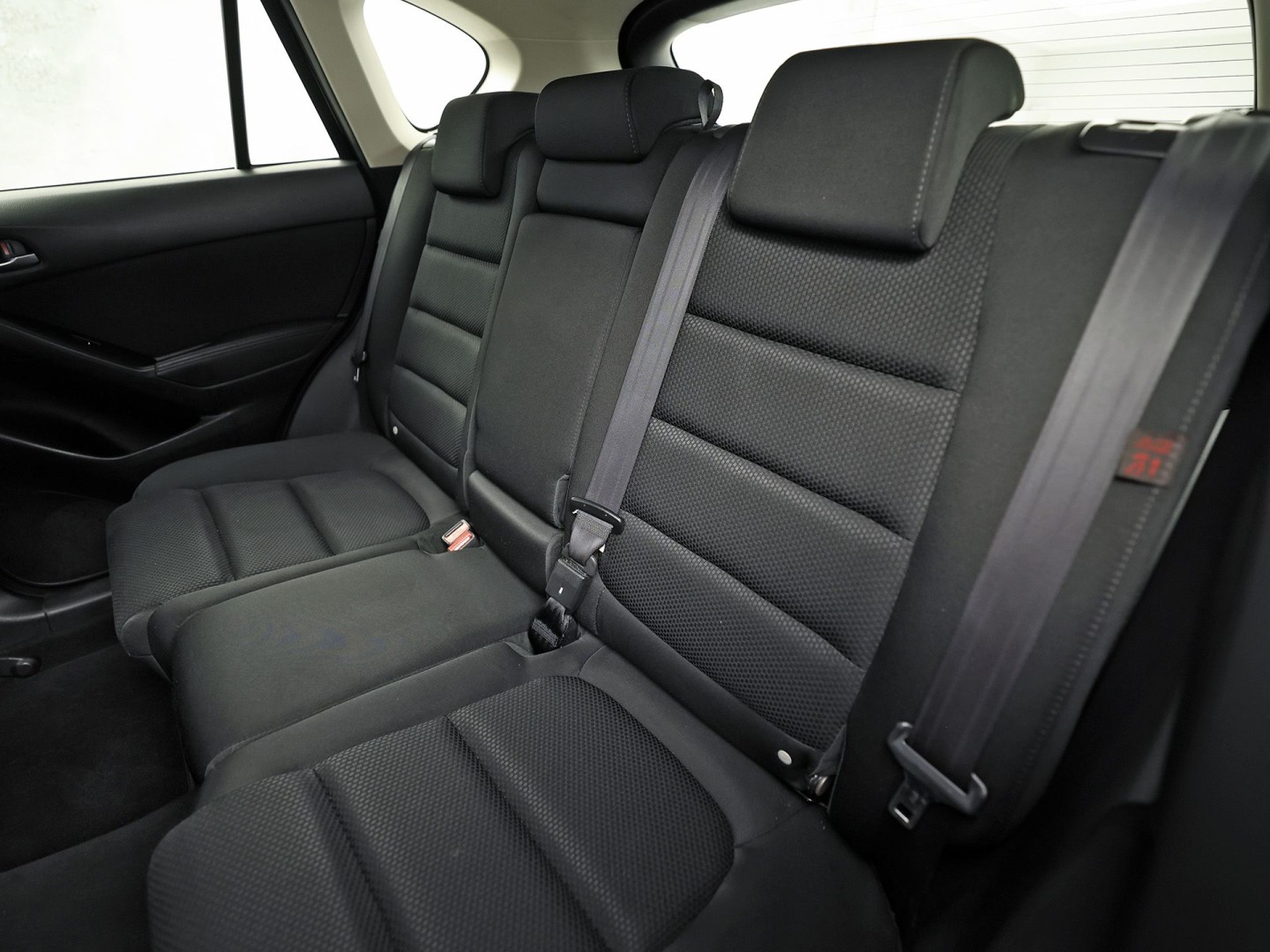 Mazda CX-5 2.0 SkyActiv-G 165 TS 2WD (NAVIGATIE, CLIMATE, STOELVERWARMING, GETINT GLAS, PARKEERSENSOREN, CRUISE, NIEUWE APK, NIEUWSTAAT)
