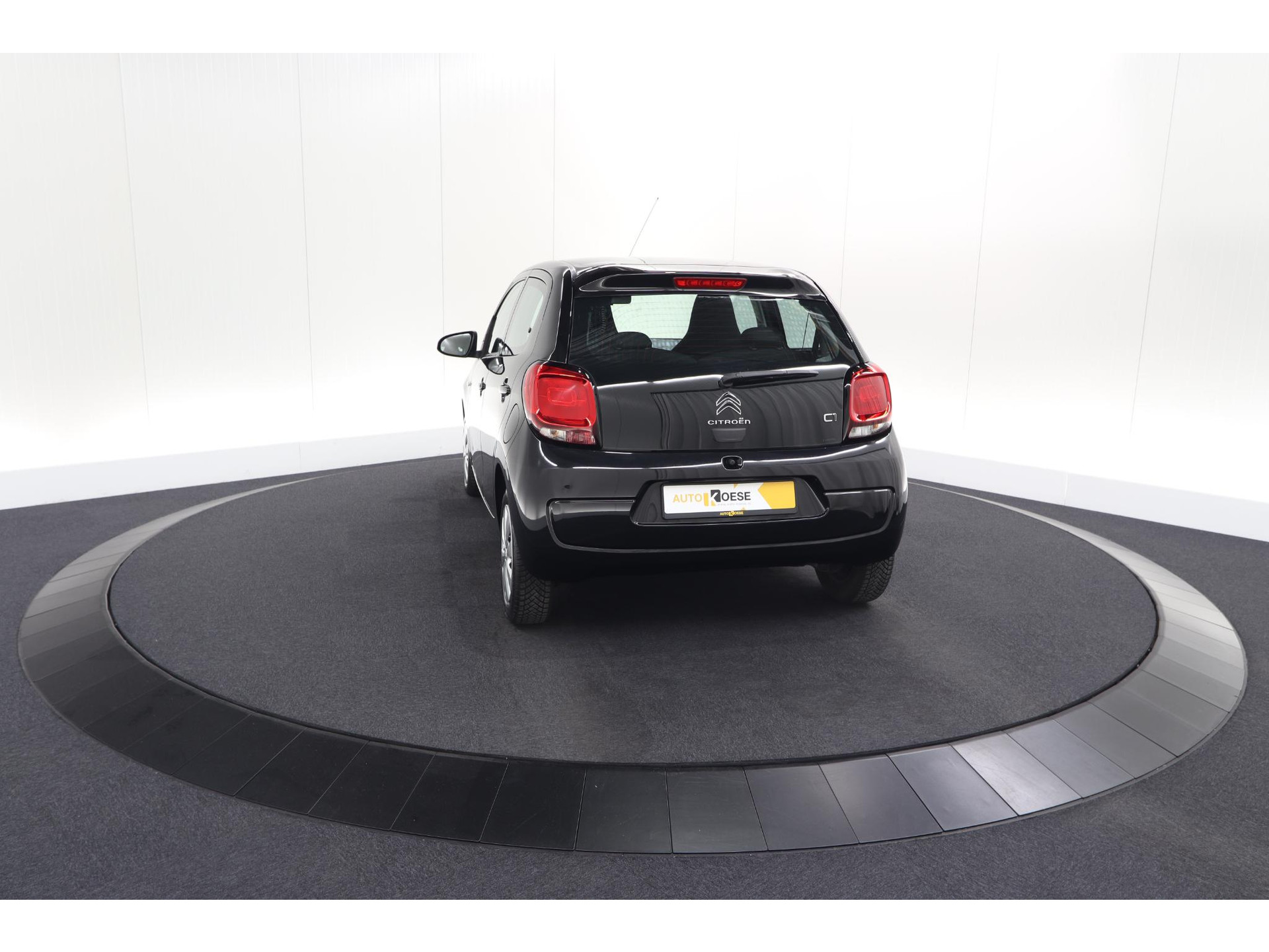 Citroen C1 1.0 VTi Feel | AllSeason banden | Radio | Bluetooth | Airco | 5 Deurs