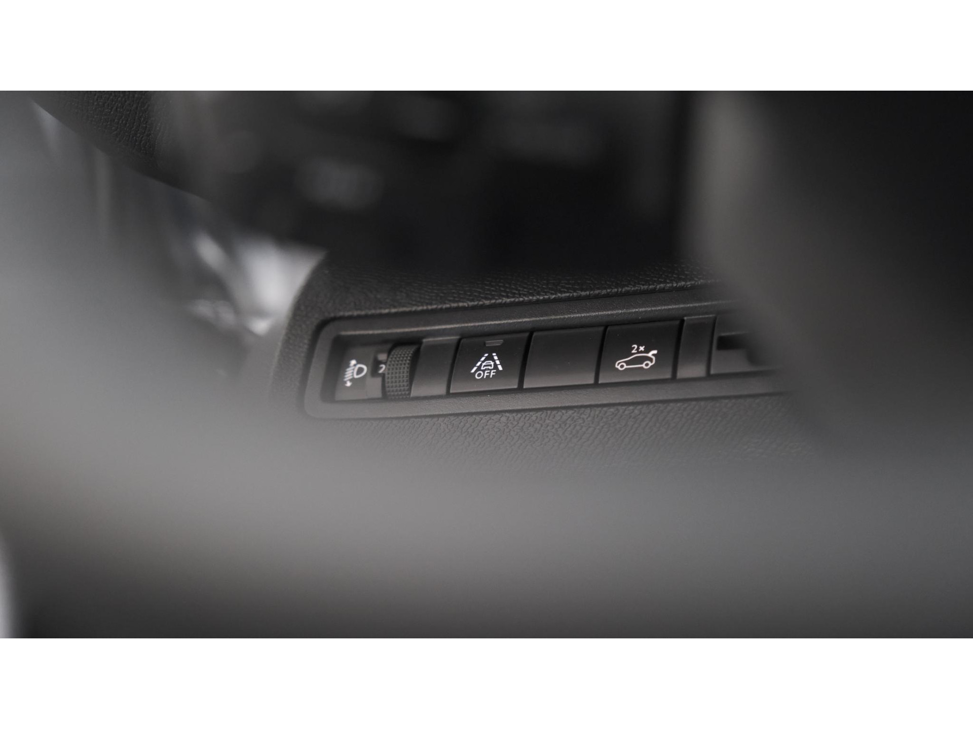 Peugeot 5008 PureTech 130 EAT8 Allure Pack Business | 7 Zitplaatsen | Camera | Dodehoekdetectie | Navigatie | Elektronische Achterklep