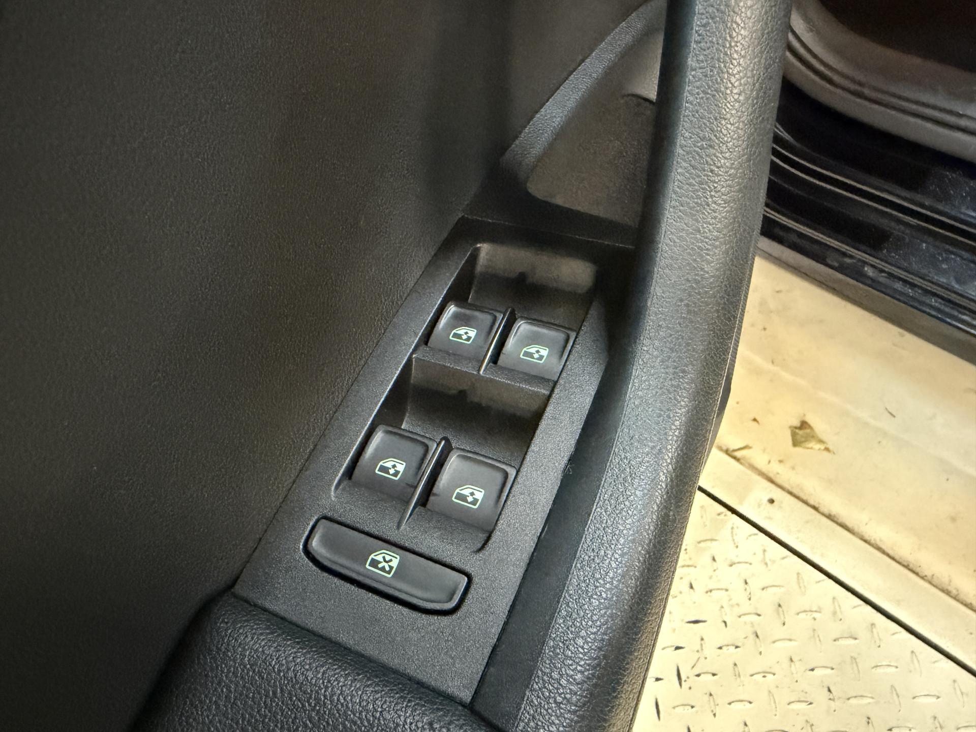 ŠKODA Octavia Combi 2.0 TSI 191PK Style Business | Leder | Adaptive cruise | Afn. trekhaak | Camera | Carplay | Dealer onderhouden