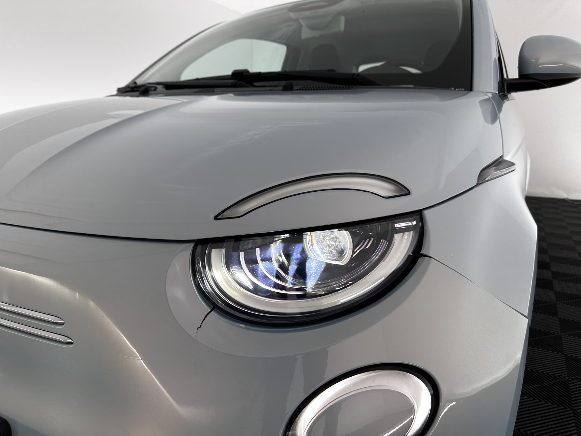 Fiat 500 Icon 24 kWh [ 3-Fase ] (⚠️) (INCL-BTW) Aut. *FULL-LED | DIGI-COCKPIT | CCS-FASTLOADER | KEYLESS | CAMERA | NAVI-FULLMAP | DAB+ | ECC | PDC | CRUISE | LANE-ASSIST | CARPLAY |  COMFORT-SEATS | 16'ALU*