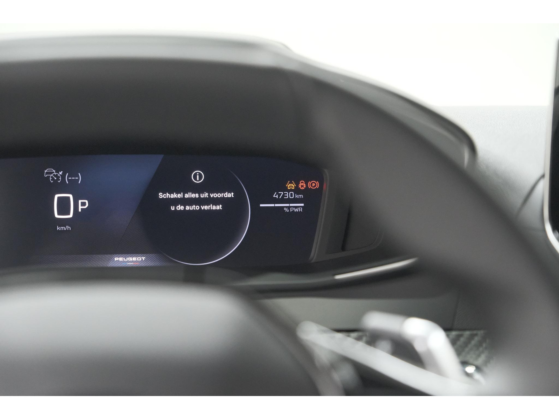 Peugeot 2008 1.2 Hybrid 145 Allure | 360 Camera | Adaptieve Cruise Control | Dodehoekdetectie | Apple Carplay