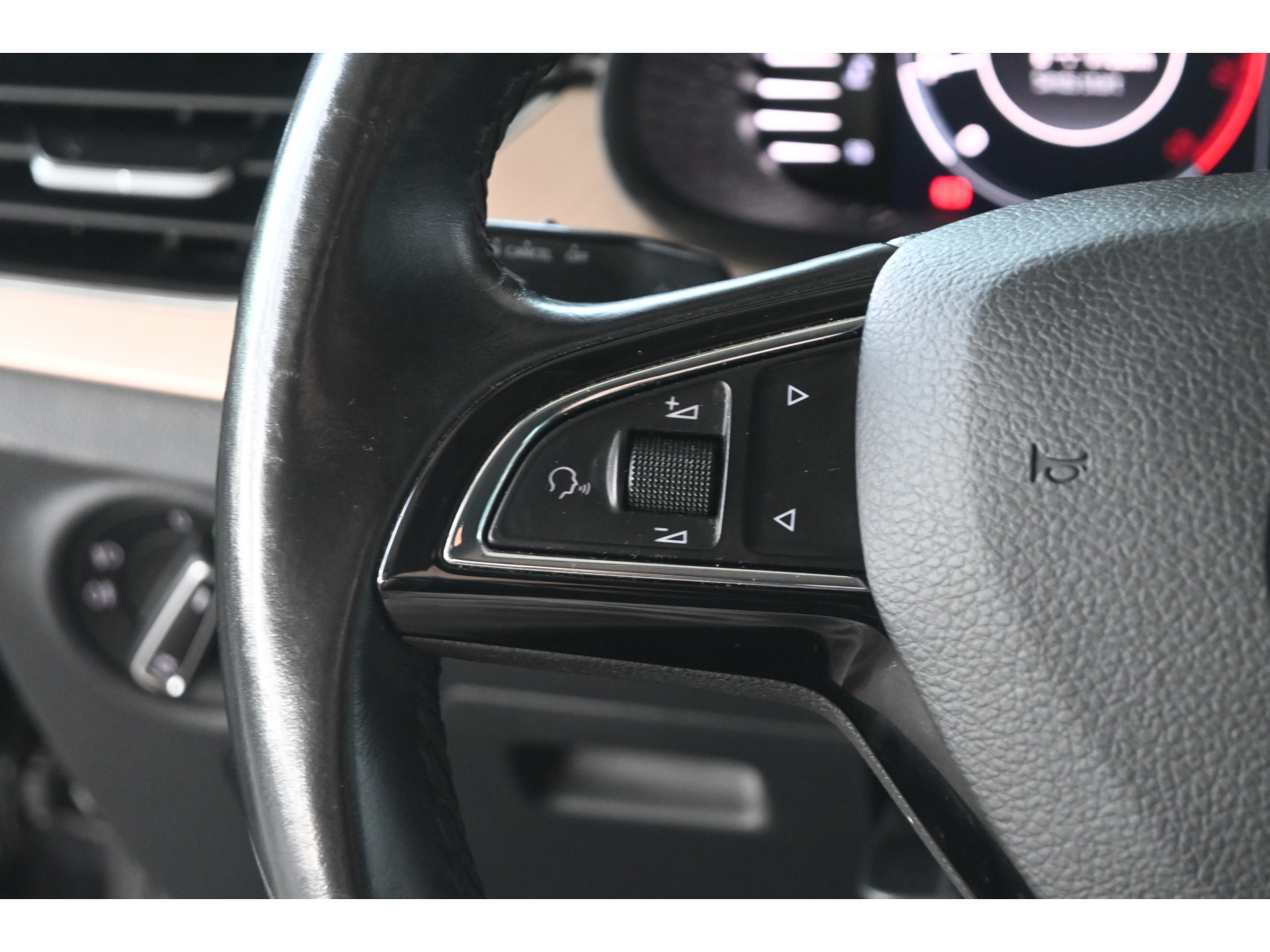 ŠKODA Scala 1.0 TSI Business Edition Clima Carplay Stoelverwarming Virtual Rijklaarprijs! Inruil Mogelijk!