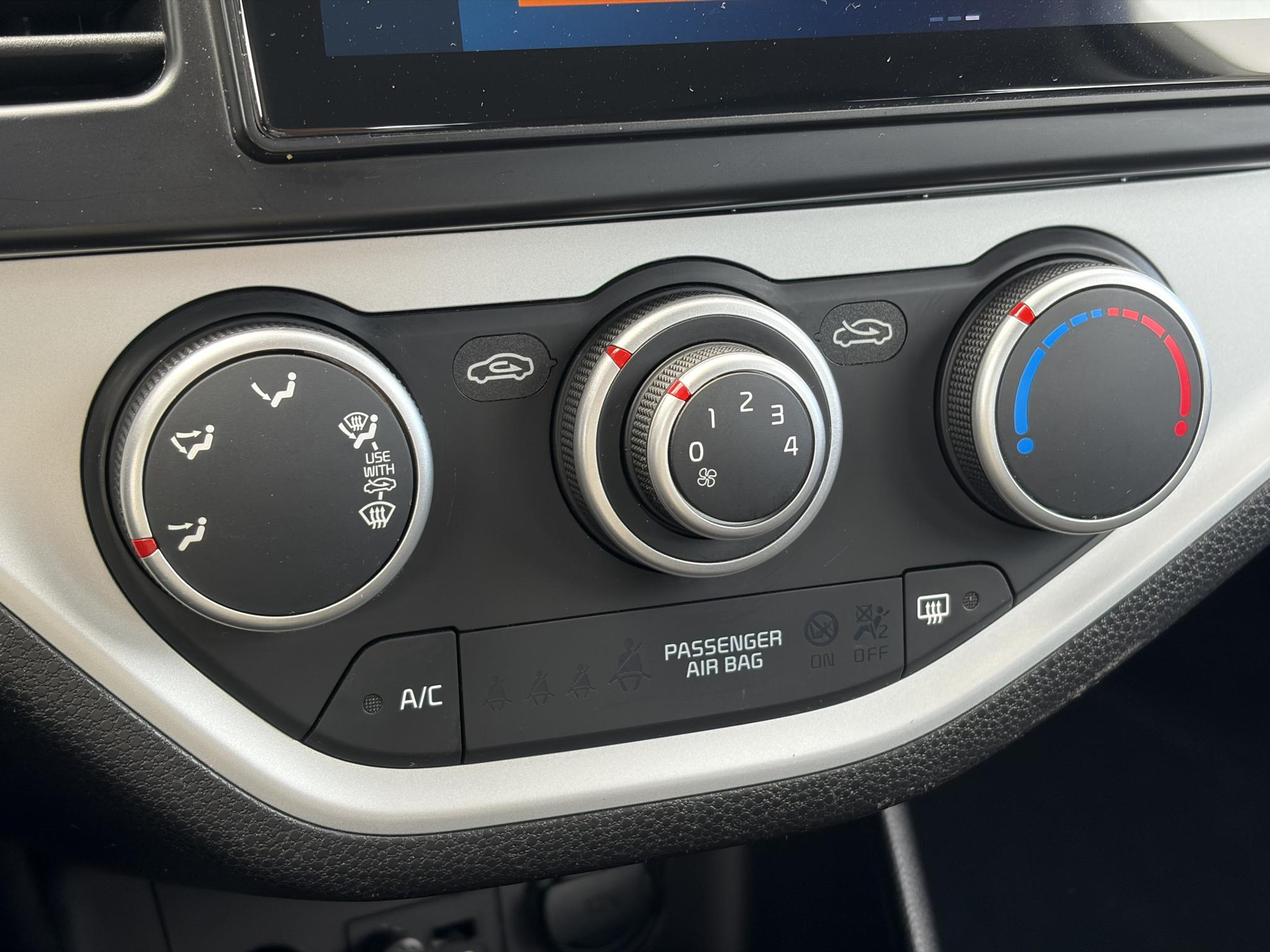 Kia Picanto 1.0 CVVT ComfortLine ✓Carplay✓Airco✓Navi✓5 Deurs✓4 Elekt Ramen✓Bj 10-2015✓Zeer Zuinig✓N.A.P✓Nieuwe Apk bij Aflevering