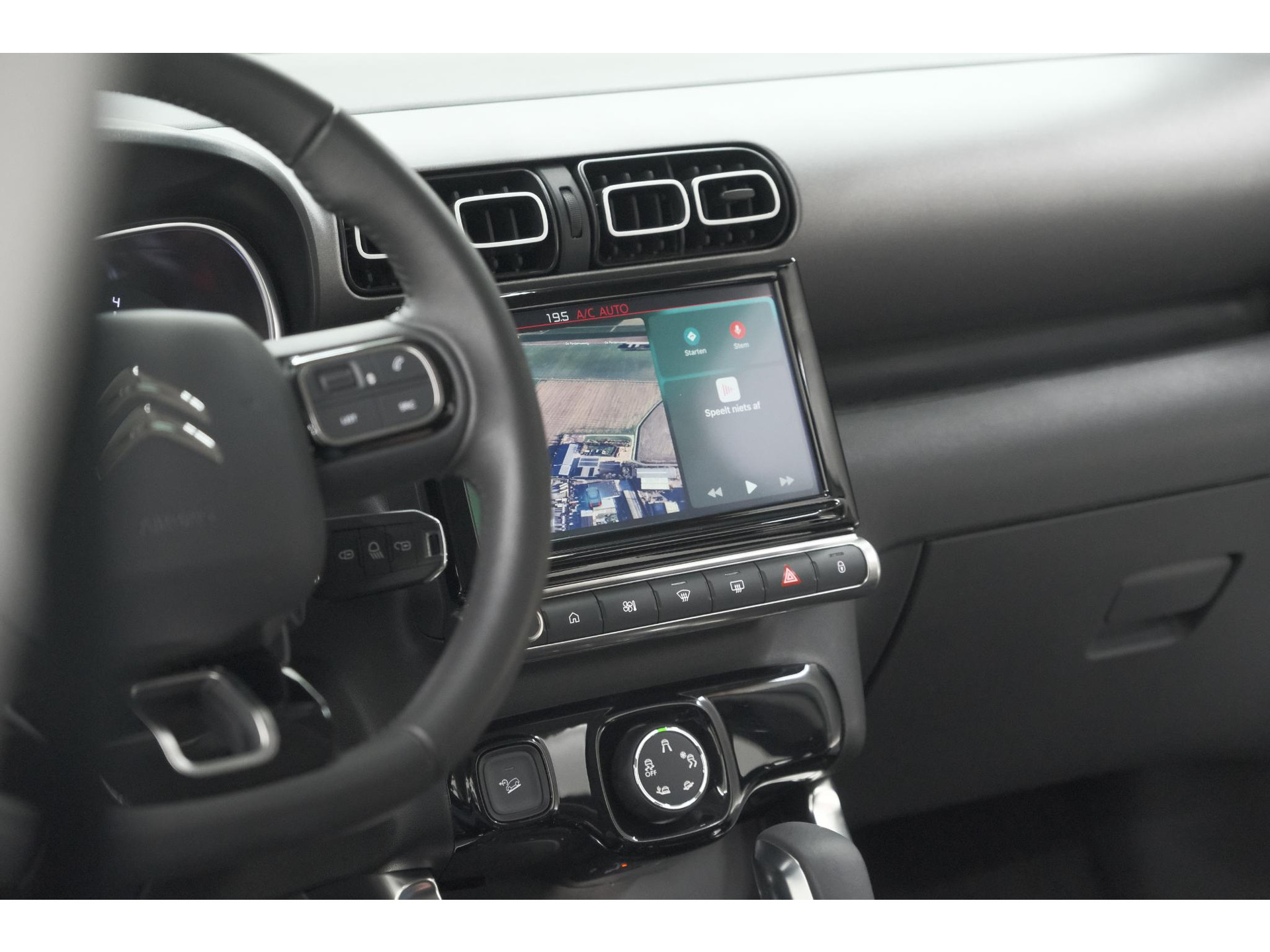 Citroen C3 Aircross PureTech 130 EAT6 Max | Allseason Banden | Parkeersensoren | Navigatie | Apple Carplay