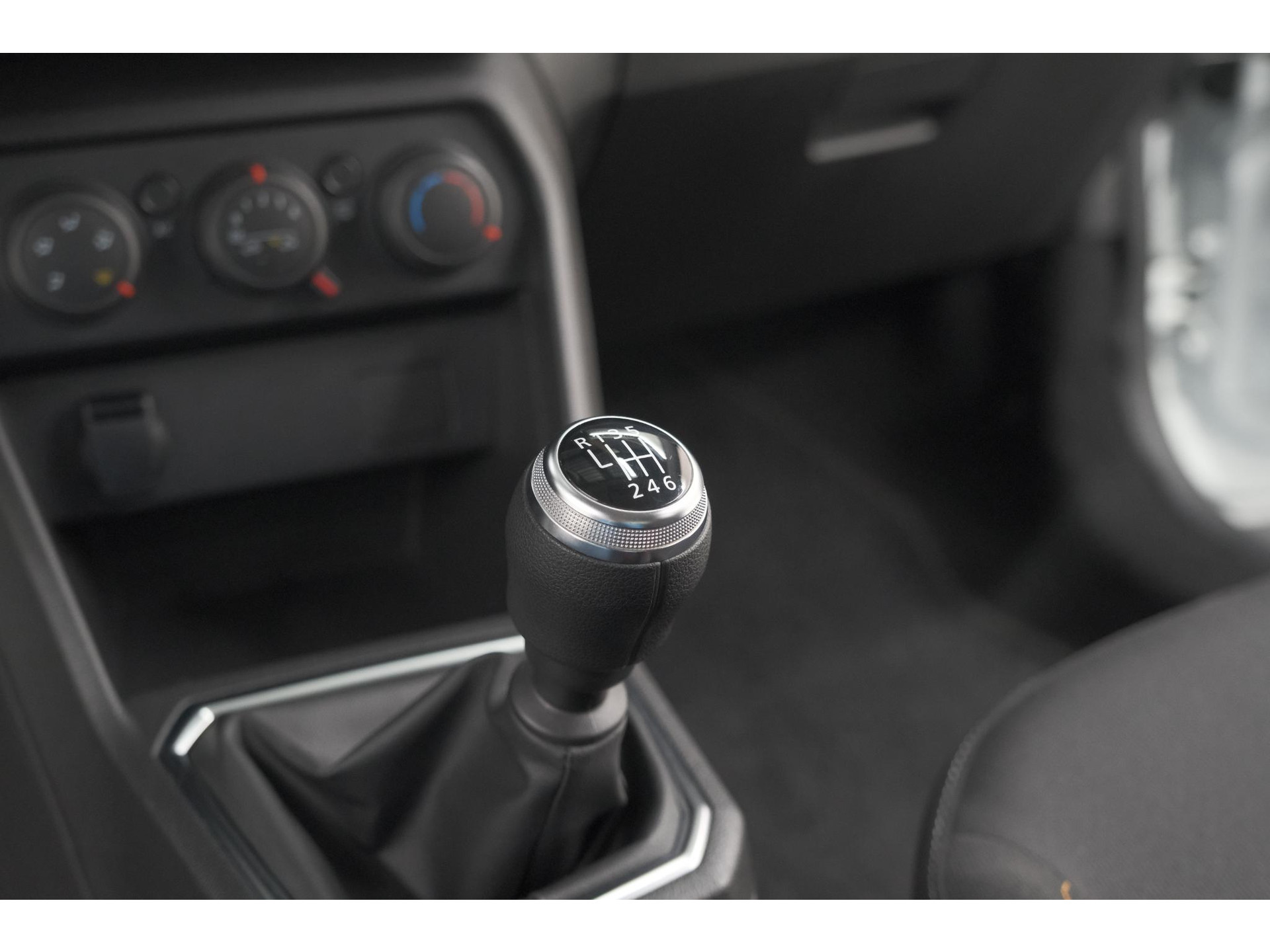 Dacia Sandero Stepway 1.0 TCe 90 Comfort | Apple Carplay | Parkeersensoren | Cruise Control