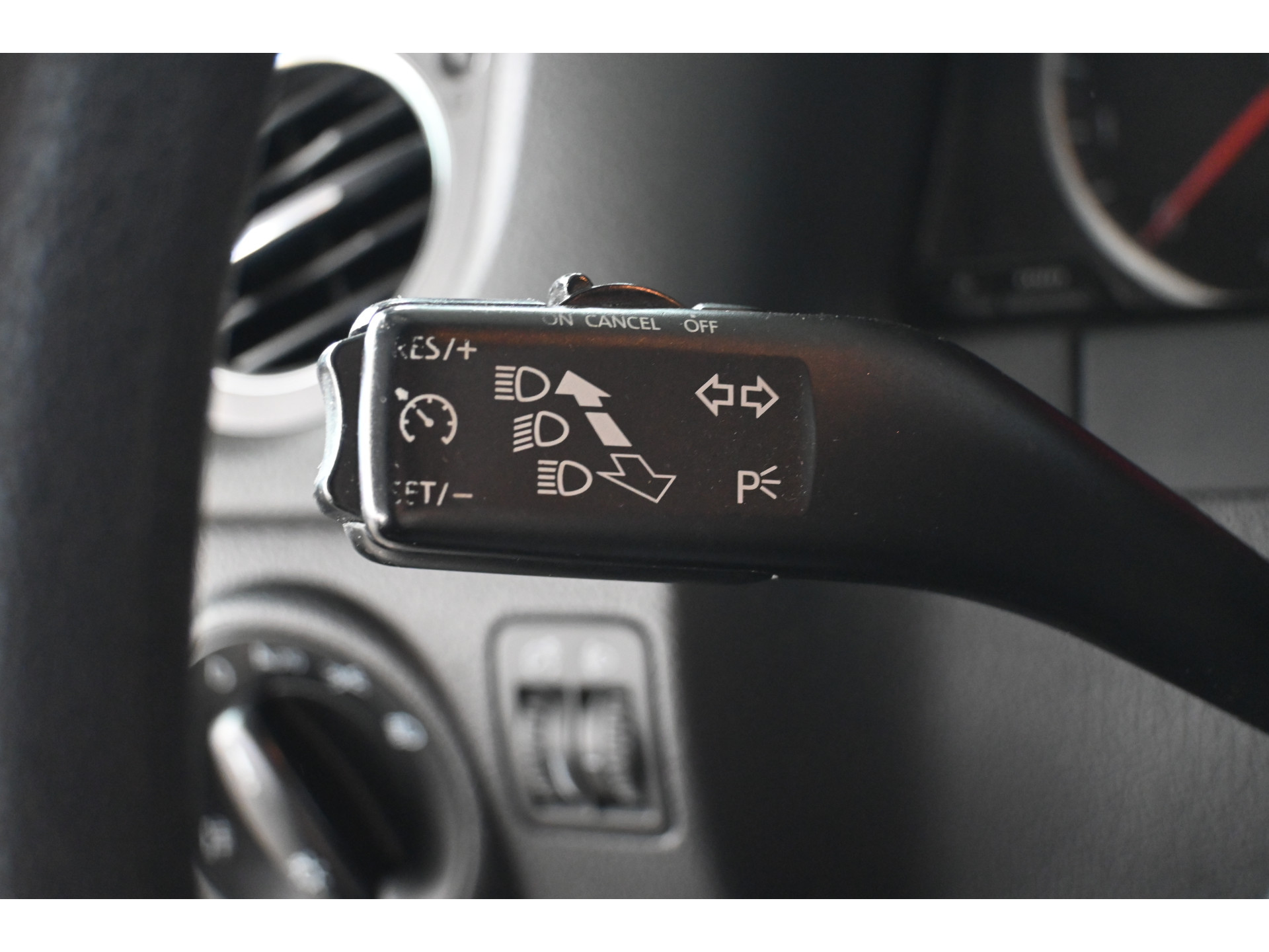Volkswagen Tiguan 1.4 TSI Comfort&Design Ecc Airco Cruise Control Trekhaak Rijklaarprijs Inruil Mogelijk!