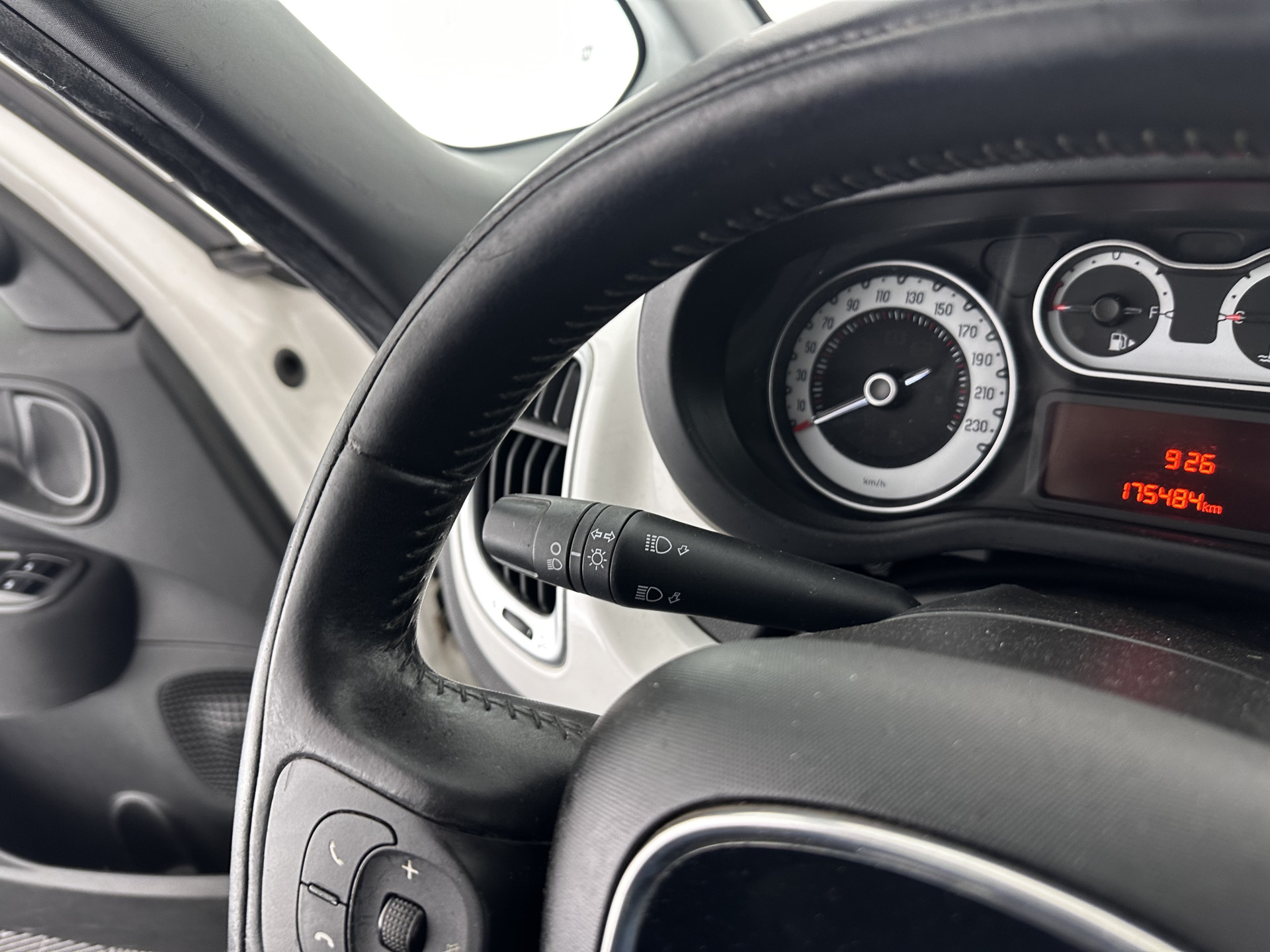 Fiat 500 L 0.9 TwinAir PopStar (INCL-BTW) *NAVI | CRUISE | AIRCO | COMFORTSEATS*