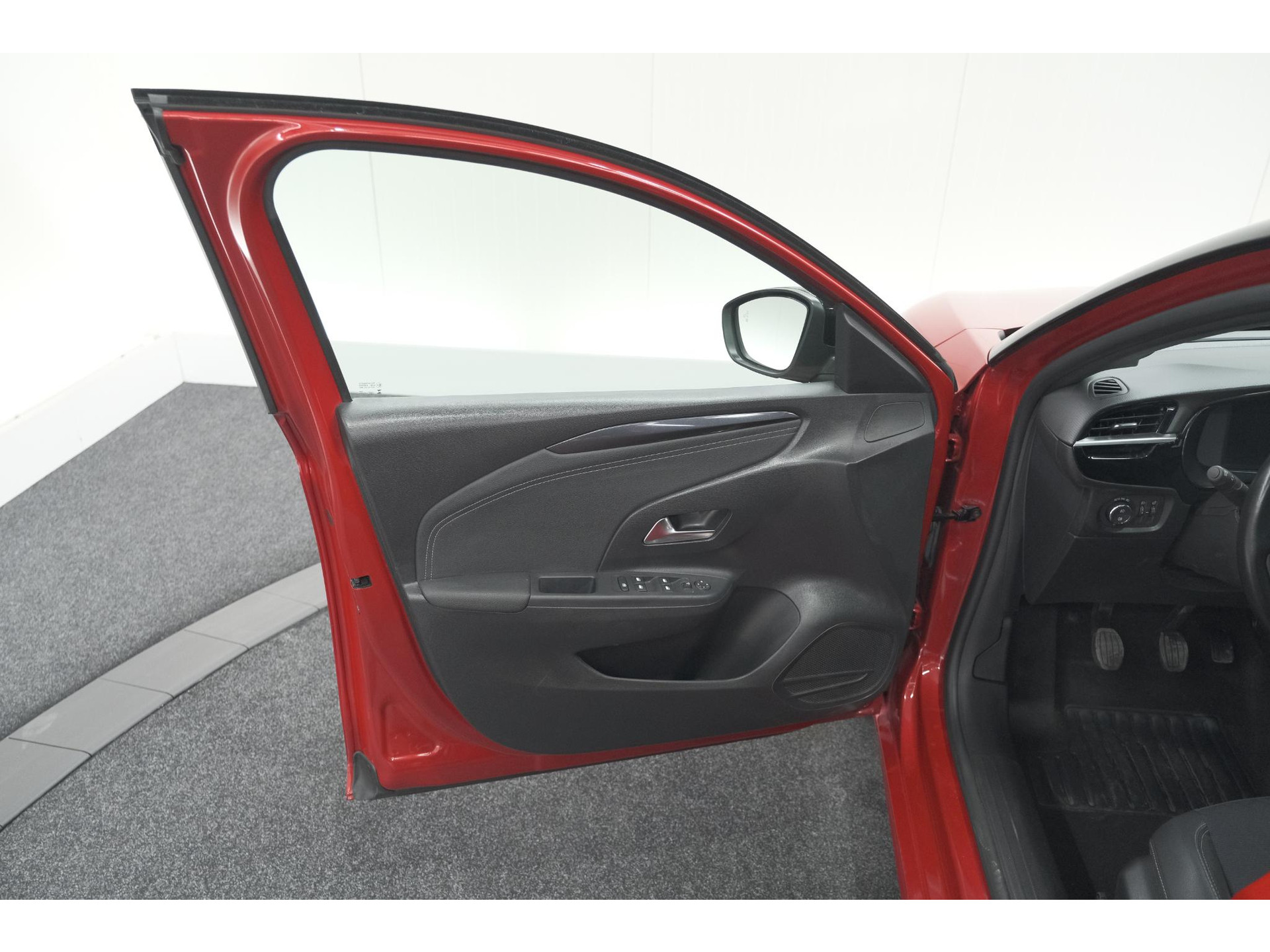 Opel Corsa 1.2 Turbo 100 Ultimate | Panoramadak | Camera | Dodehoekdetectie | Apple Carplay