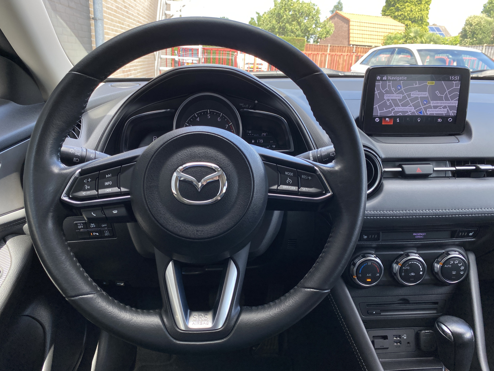 Mazda CX-3 2.0 SkyActiv-G 120 GT-M AUT. | navigatie | trekhaak | leder interieur | head up display | camera | apple carplay