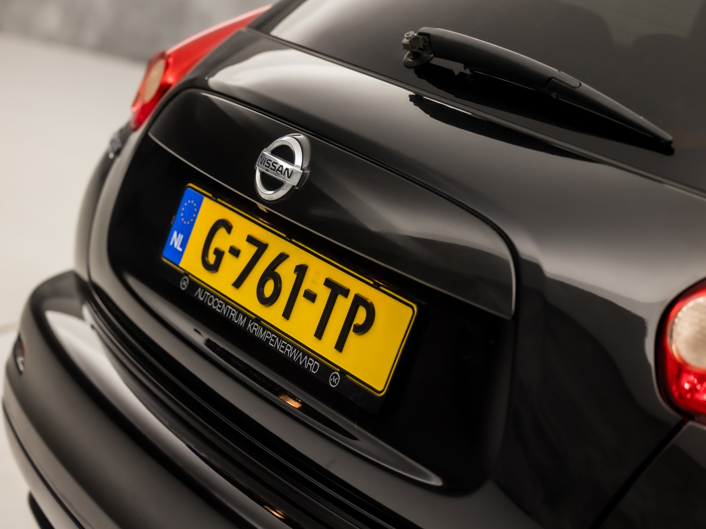 Nissan Juke 1.6 DIG-T Tekna (NAVIGATIE, CLIMATE, CAMERA, GETINT GLAS, KEYLESS, SPORTSTOELEN, LM VELGEN, CRUISE, NIEUWSTAAT)