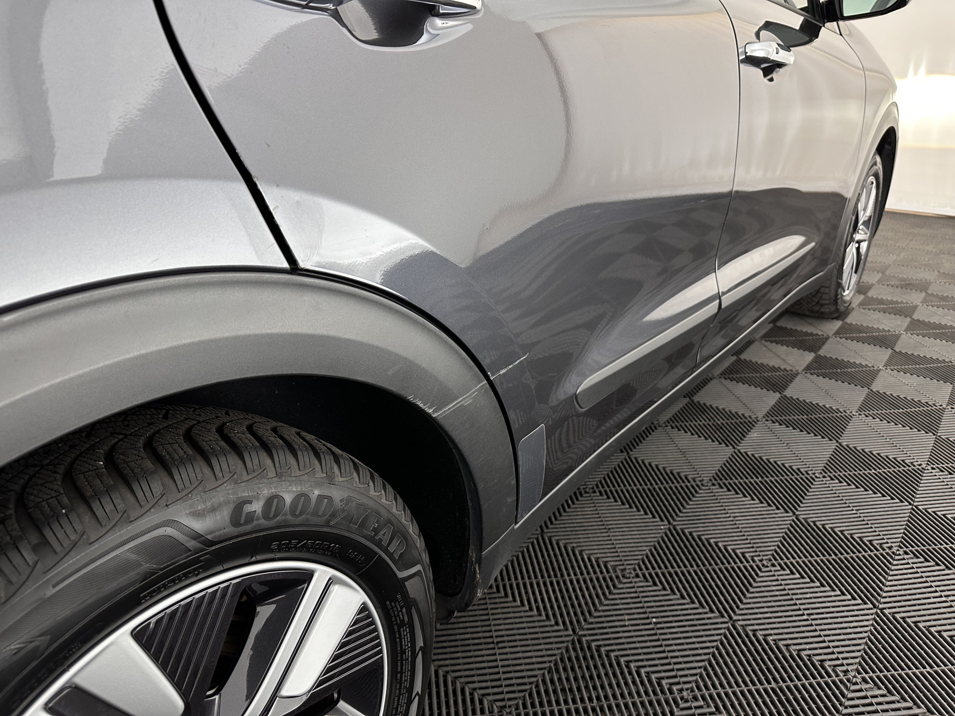 Kia Niro 1.6 GDi Hybrid Dynamic Plus Line (INCL-BTW) Aut. *LEATHER | FULL-LED | ADAPTIVE-CRUISE | BLINDSPOT | HEATED-COMFORTSEATS | CAMERA | KEYLESS | NAVI-FULLMAP | AMBIENTLIGHT | LANE-ASSIST | TOWBAR | 16''ALU*