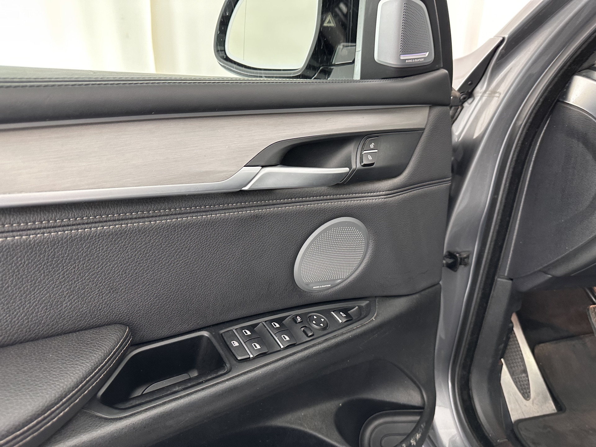 BMW X5 M50d M-Sportpack Aut. *PANO | HEAD-UP | LUXURY-LEATHER | ADAPTIVE-CRUISE | SOFT-CLOSE | BANG&OLUFSEN | TOP-VIEW | BLINDSPOT | NIGHT-VISION | MEMORY-PACK | DIGI-COCKPIT | HEATED-COMFORTSEATS | NAVI-FULLMAP |