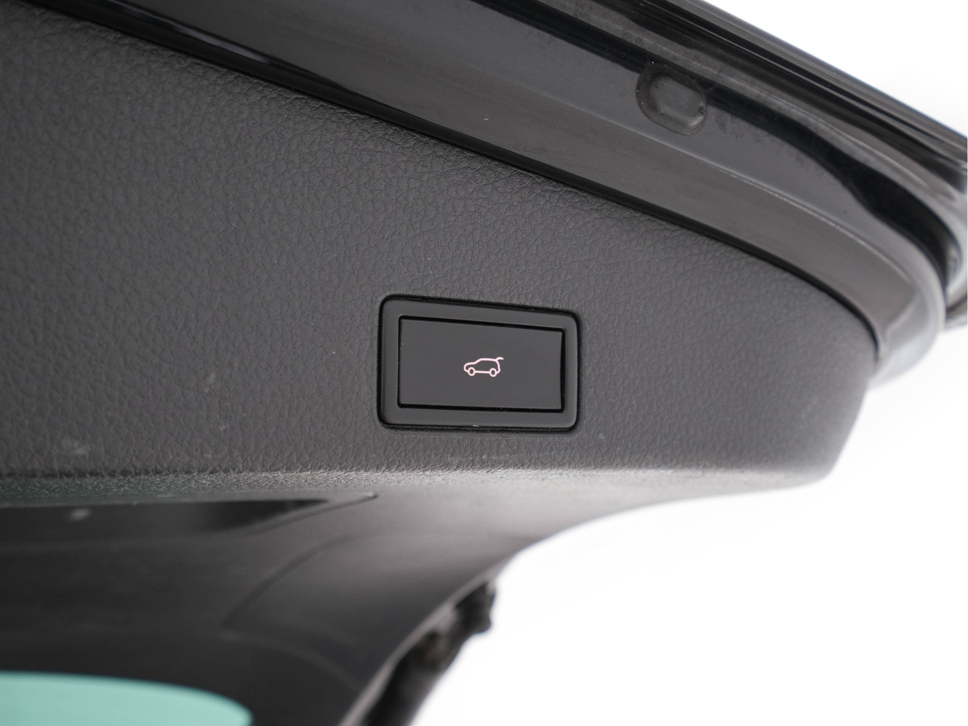 Volkswagen Touareg 3.0 TDI R-line-Sportpack AWD Aut. *FULL-LEATHER | BI-XENON | MEMORY-PACK | DYNAUDIO | AIR-SUSPENSION | NAVI-FULLMAP | COMFORT-SEATS  | ECC | HEATED-SEATS | PDC | CRUISE | TOWBAR | 21''ALU*