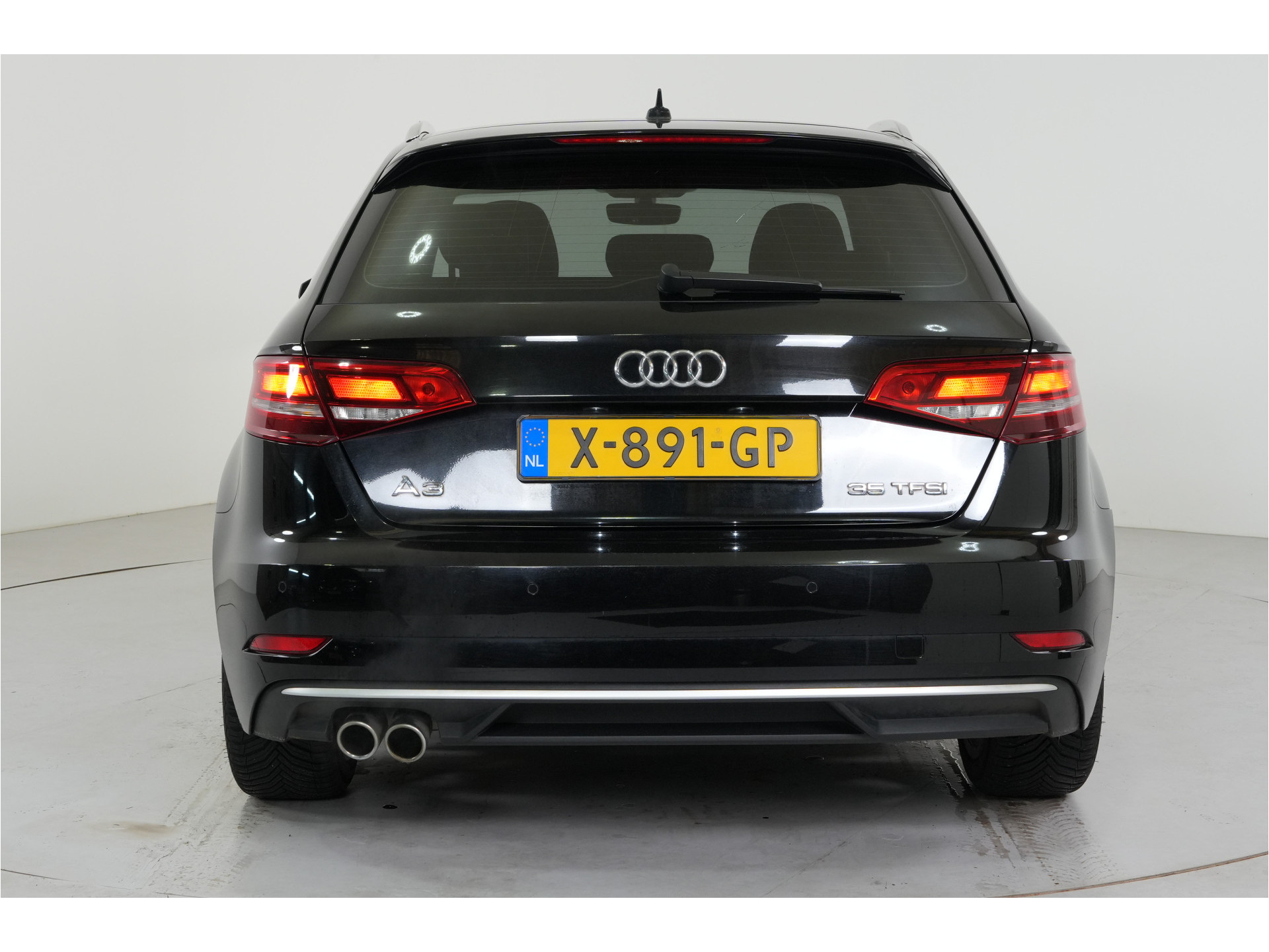 Audi A3 Sportback 35 TFSI CoD Design Pro Line Plus | Trekhaak | Stl. verw. | Climate | PDC | LED |