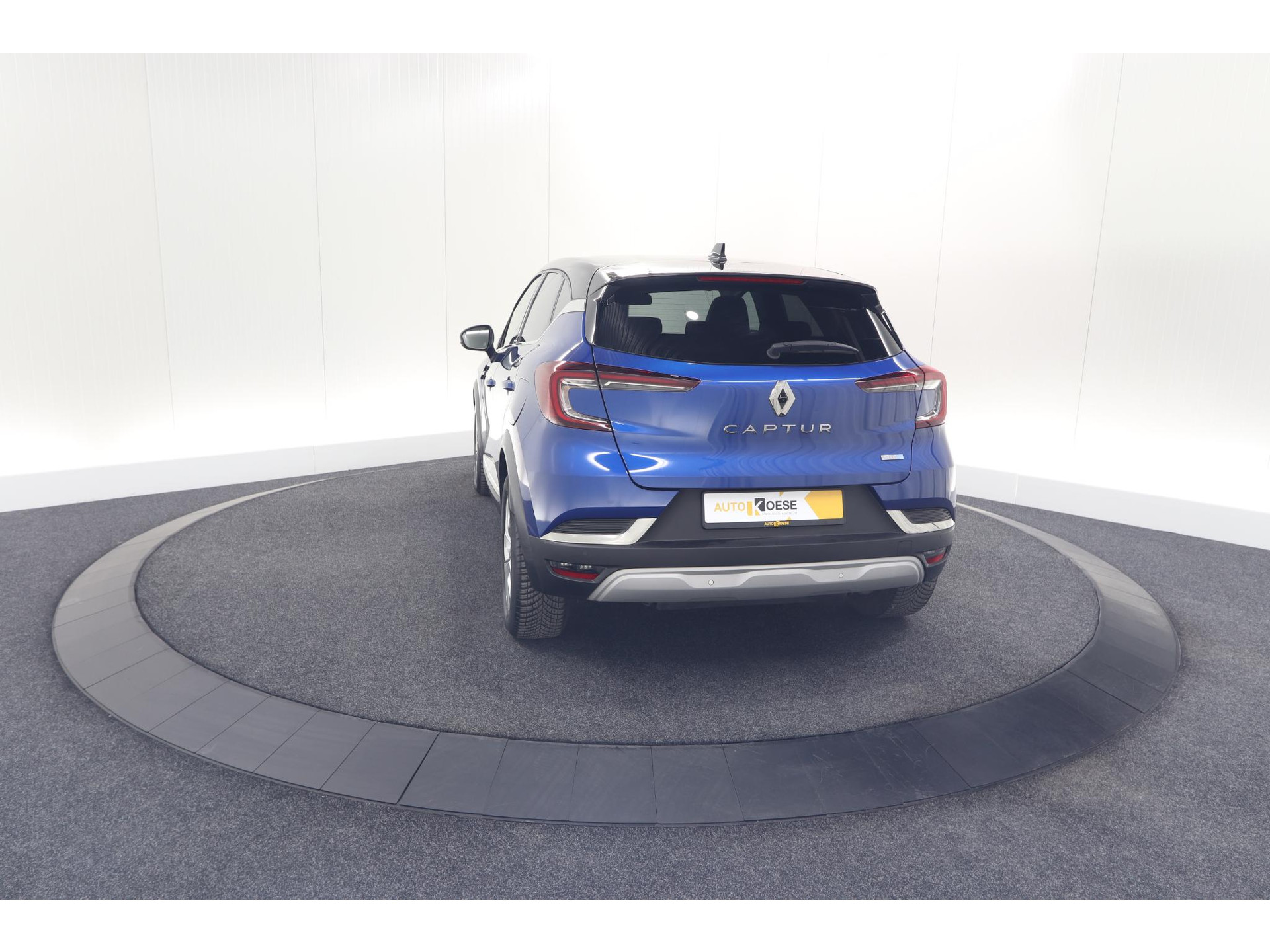 Renault Captur 1.6 E-Tech Plug-in Hybrid 160 Intens | Allseason Banden | Camera | 9.3 Inch Grootscherm | Apple Carplay
