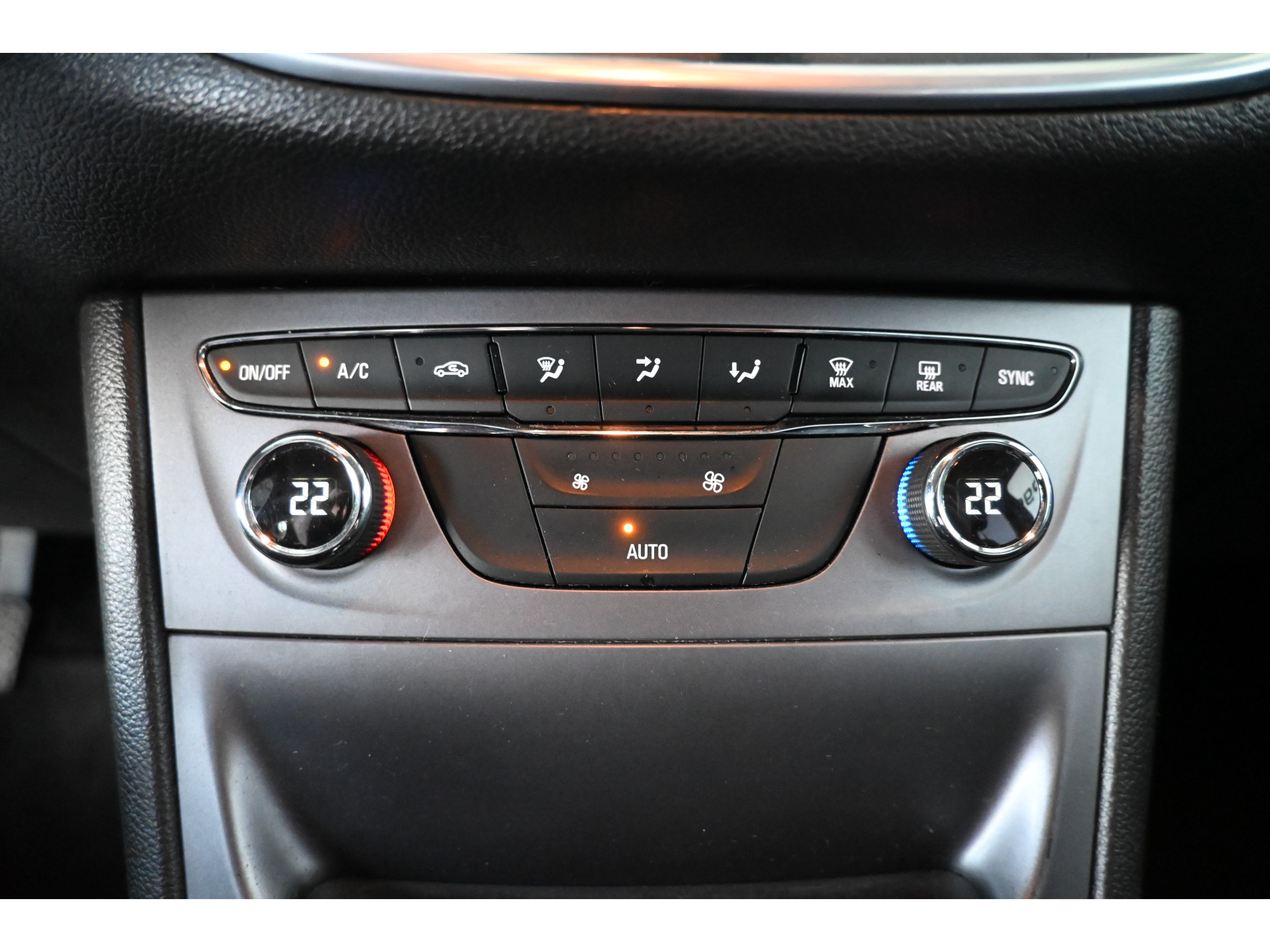 Opel Astra Sports Tourer 1.0 Business+ Clima Navigatie Carplay LED Goed Onderhouden! Inruil Mogelijk!