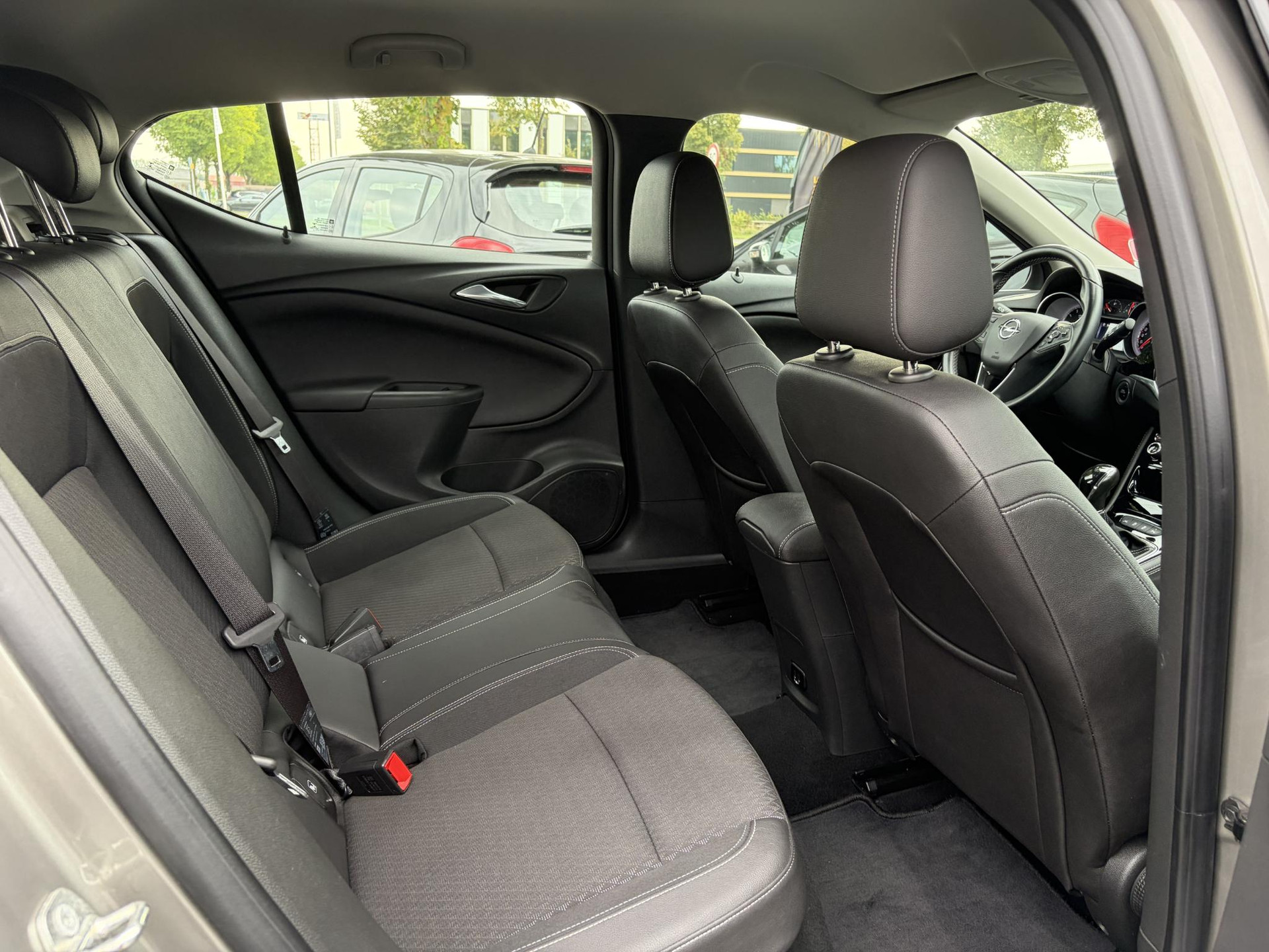 Opel Astra 1.4 Innovation ✓2e Eigenaar✓Carplay✓Navi✓150pk✓Keyless✓6 Bak✓Halfleder✓Rijstrooksensor✓Pdc V+A✓Clima✓Cruise✓Lm velgen✓Bj 12-2016✓N.A.P✓Apk tot 09-2027