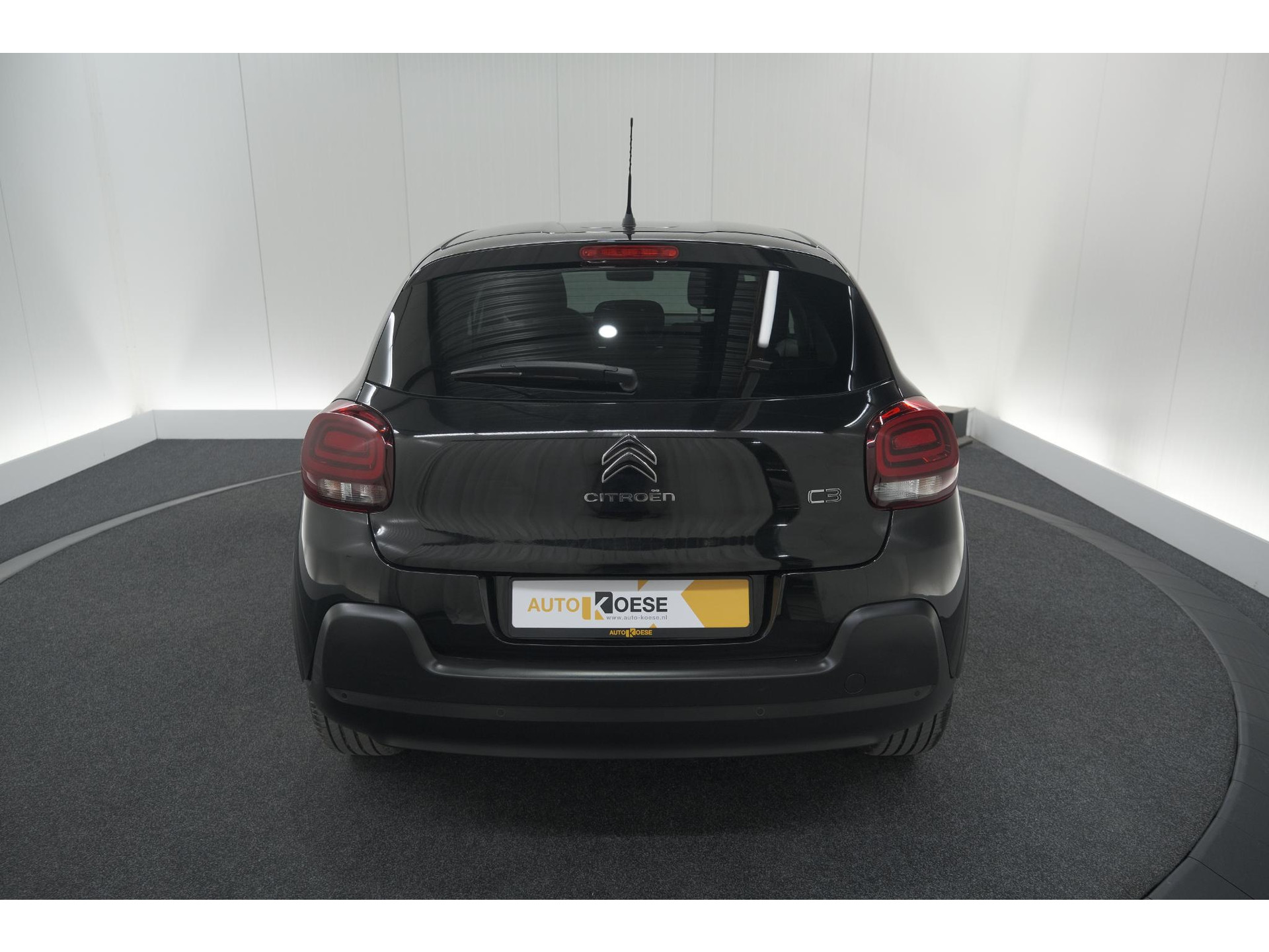 Citroen C3 PureTech 110 EAT6 Max | Apple Carplay | Parkeersensoren | Climate Control | 16 Inch Lichtmetalen Velgen