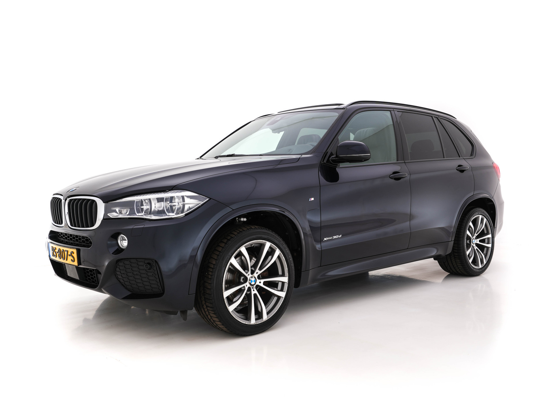 BMW X5 xDrive30d High Executive M-Sportpack Aut. *PANO | LUXURY-LEATHER | FULL-LED | HARMAN/KARDON-SURROUND | HEAD-UP | MEMORY-PACK | DIGI-COCKPIT | KEYLESS | CAMERA | NAVI-FULLMAP | AMBIENT-LIGHT | HEATED-COMFORT-SEATS | SHIFT-PADDLES
