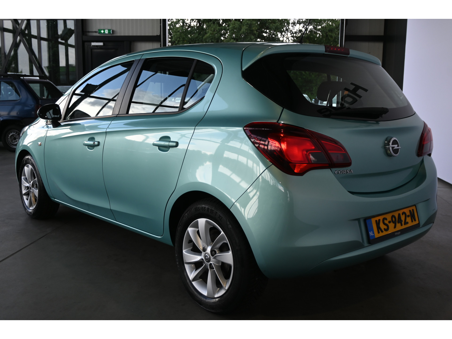 Opel Corsa 1.4 Edition Airco Cruise control Lichtmetaal Elektrisch Pakket Goed Onderhouden! Inruil Mogelijk!