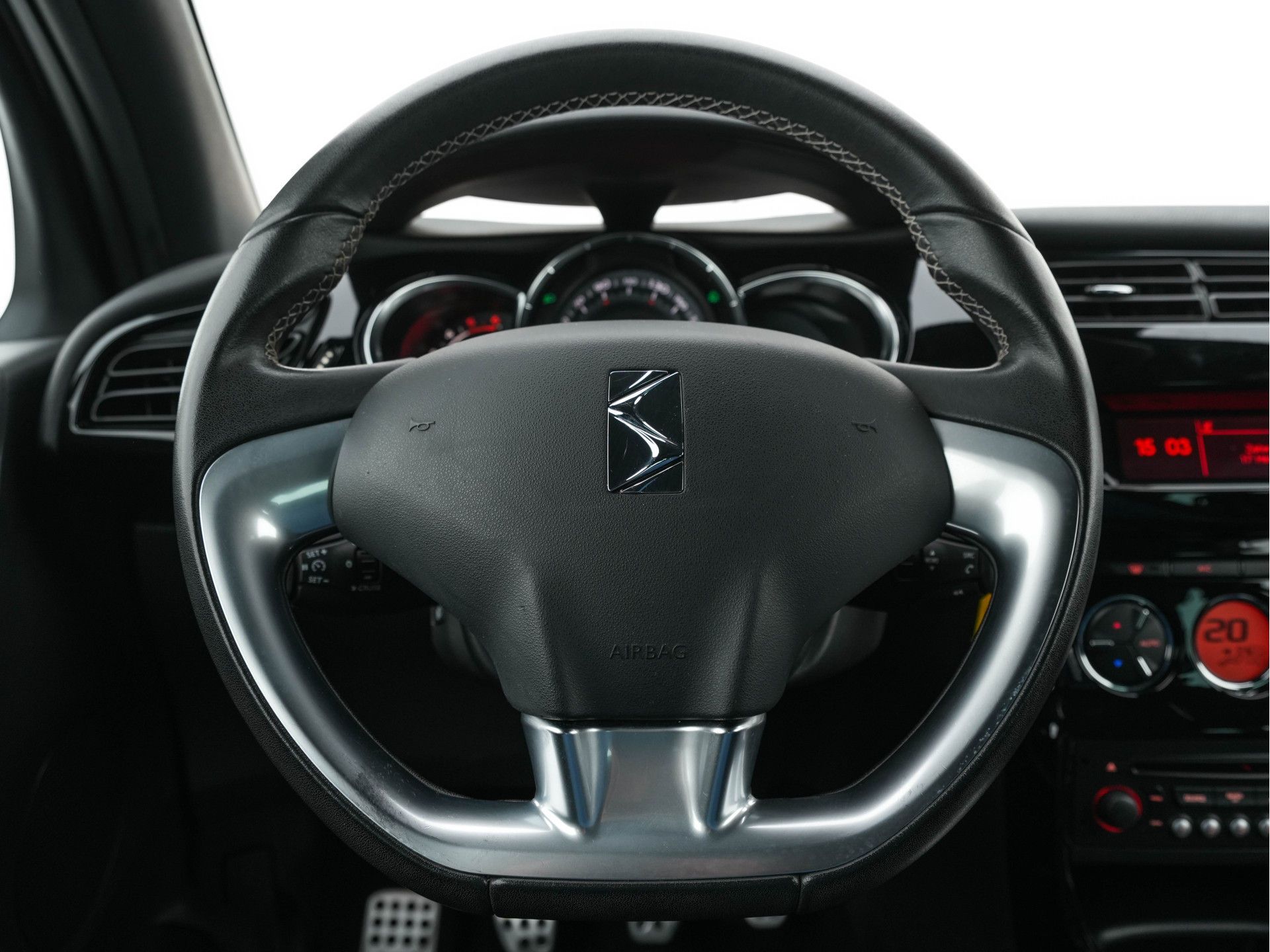 DS 3 1.6 BlueHDi Business *ALCANTARA-MICROFIBRE | SPORT-SEATS | ECC | PDC | CRUISE | PRIVACY-GLASS | 16''ALU*