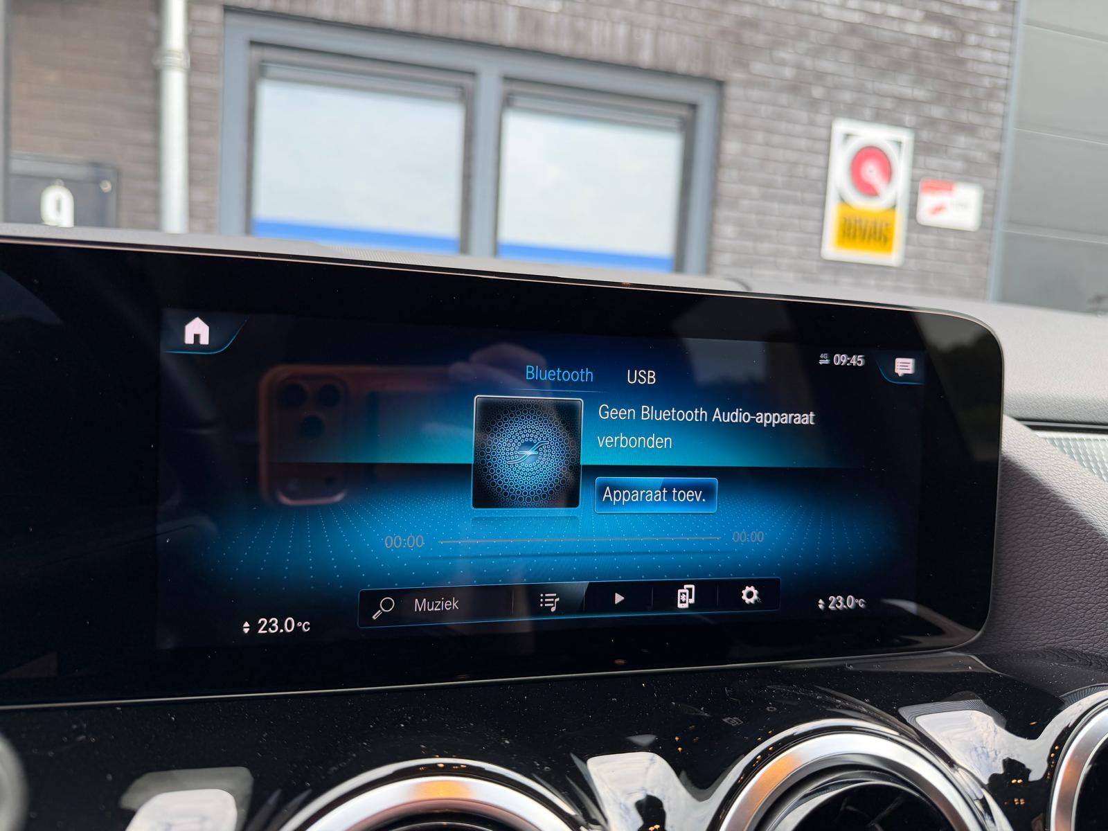 Mercedes-Benz B-klasse 180 Business Solution AMG | 1E EIGENAAR | 3/6/12MND GARANTIE | LEDER | LED | AUTOMAAT | DAB | CARPLAY | CRUISE | CLIMA | STOELVERWM. |