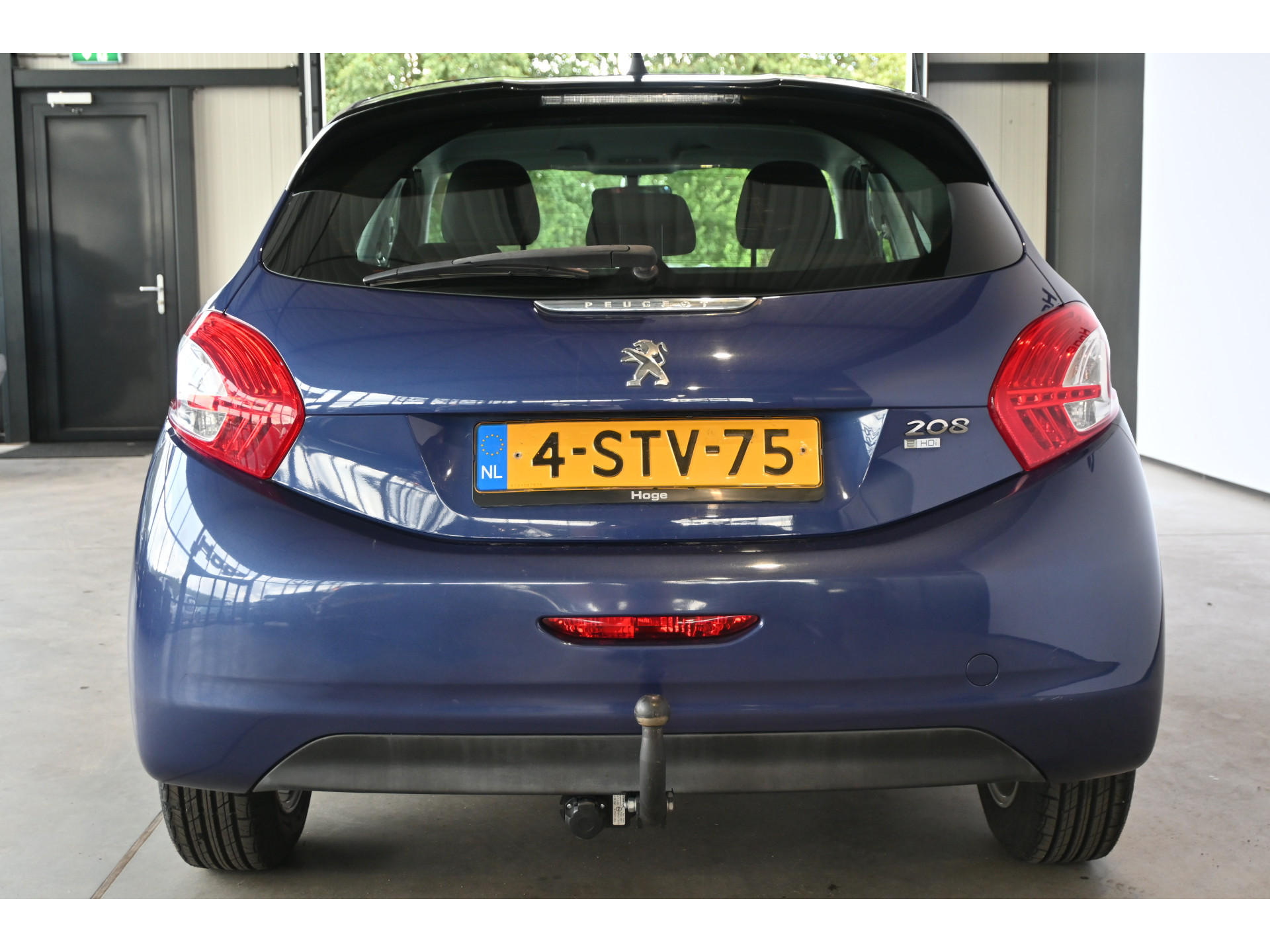 Peugeot 208 1.6 e-HDi Active Clima Cruise control Trekhaak Navigatie Lichtmetaal 100% Onderhouden Inruil Mogelijk!