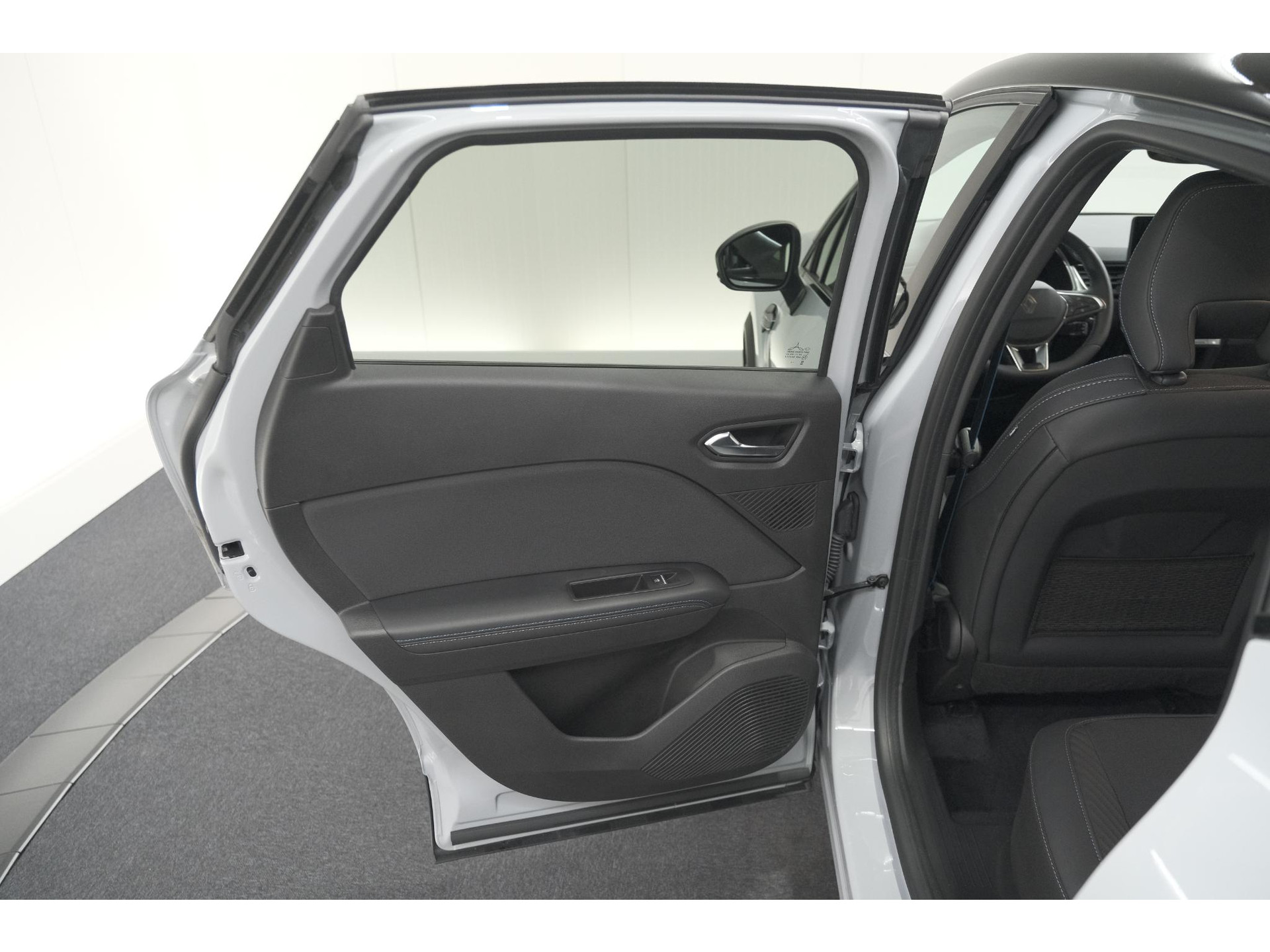 Renault Captur 1.8 E-Tech Full Hybrid 160 Esprit Alpine | Rondom Camerazicht | Dodehoekdetectie | Adaptieve Cruise Control