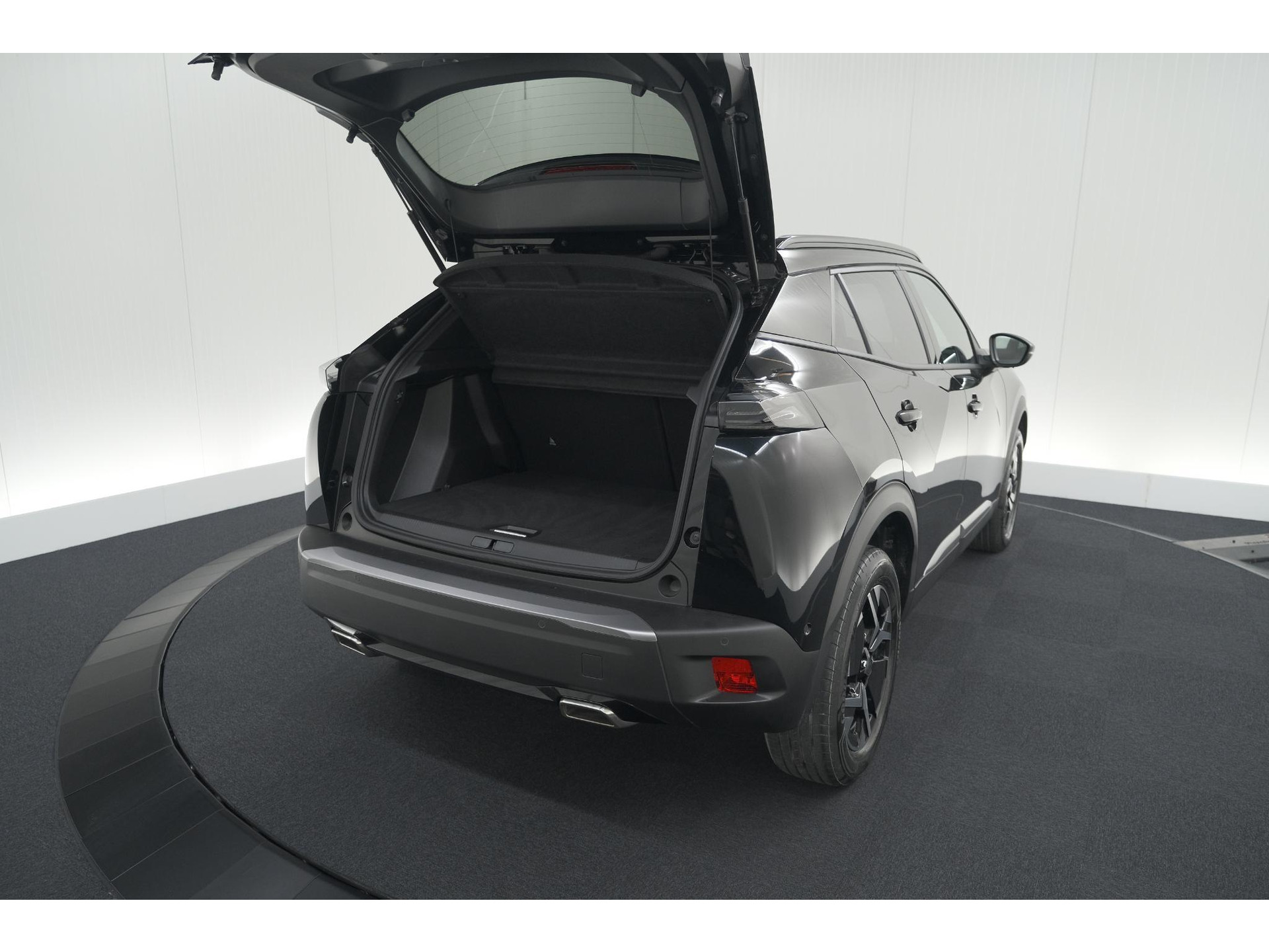 Peugeot 2008 1.2 Hybrid 145 Allure | 360 Camera | Adaptieve Cruise Control | Dodehoekdetectie | Apple Carplay