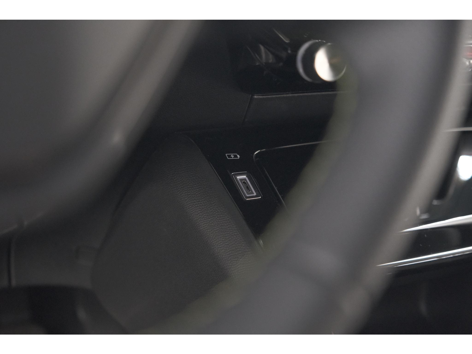 Peugeot 2008 PureTech 130 EAT8 GT | 360 Camera | Adaptieve Cruise Control | Stoelmassage | Apple Carplay