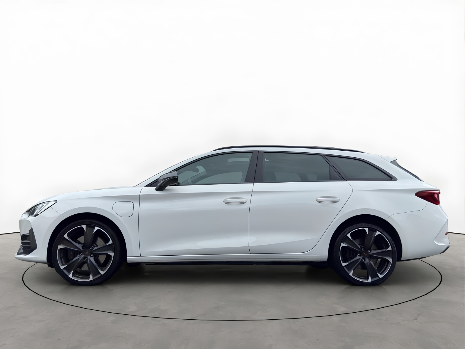 CUPRA Leon Sportstourer 1.4 e-Hybrid 245PK VZ Adrenaline Pano Keyless Schaalstoelen