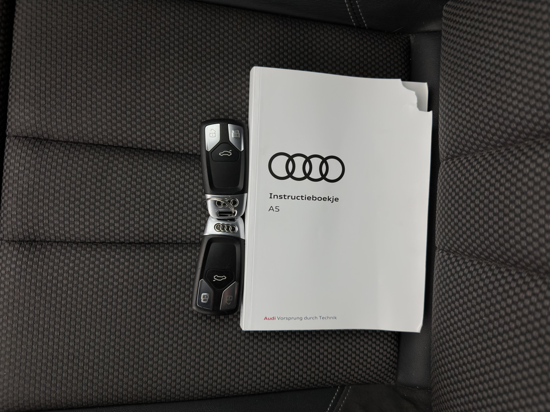 Audi A5 Sportback 1.4 TFSI S-Line Competition Aut. *FULL-LED | LEATHER-FABRIC | SPORT-SEATS | NAVI-FULLMAP | SHIFT-PADDLES | PRIVACY-GLASS | ECC | PDC | CRUISE | 18''ALU*