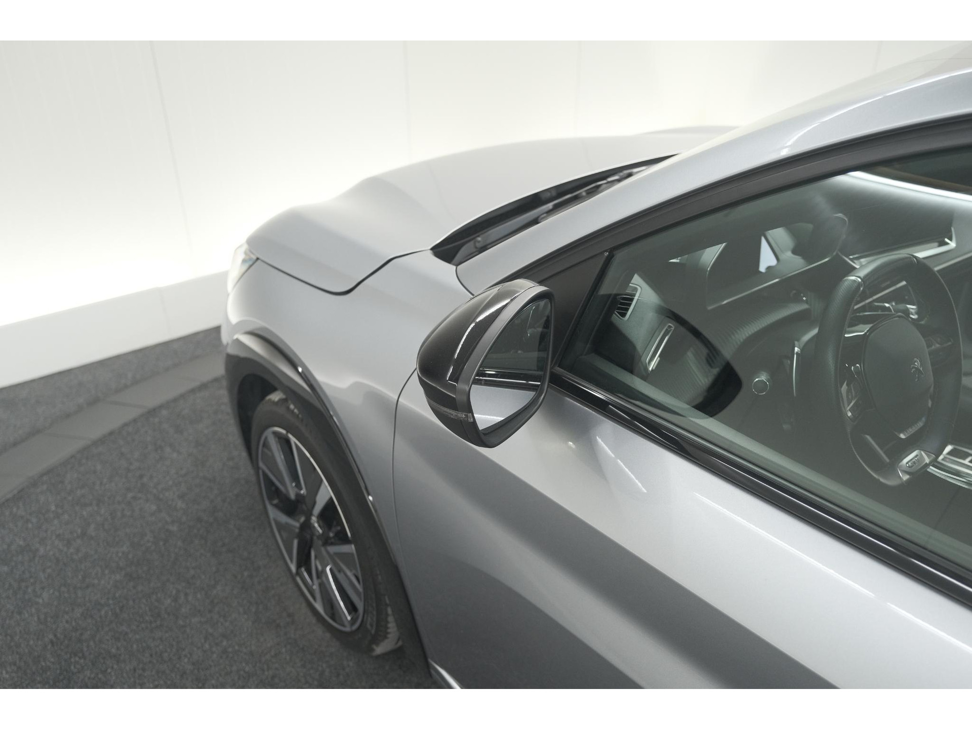 Peugeot 208 PureTech 131 EAT8 GT | Camera | Dodehoekdetectie | Navigatie | Carplay