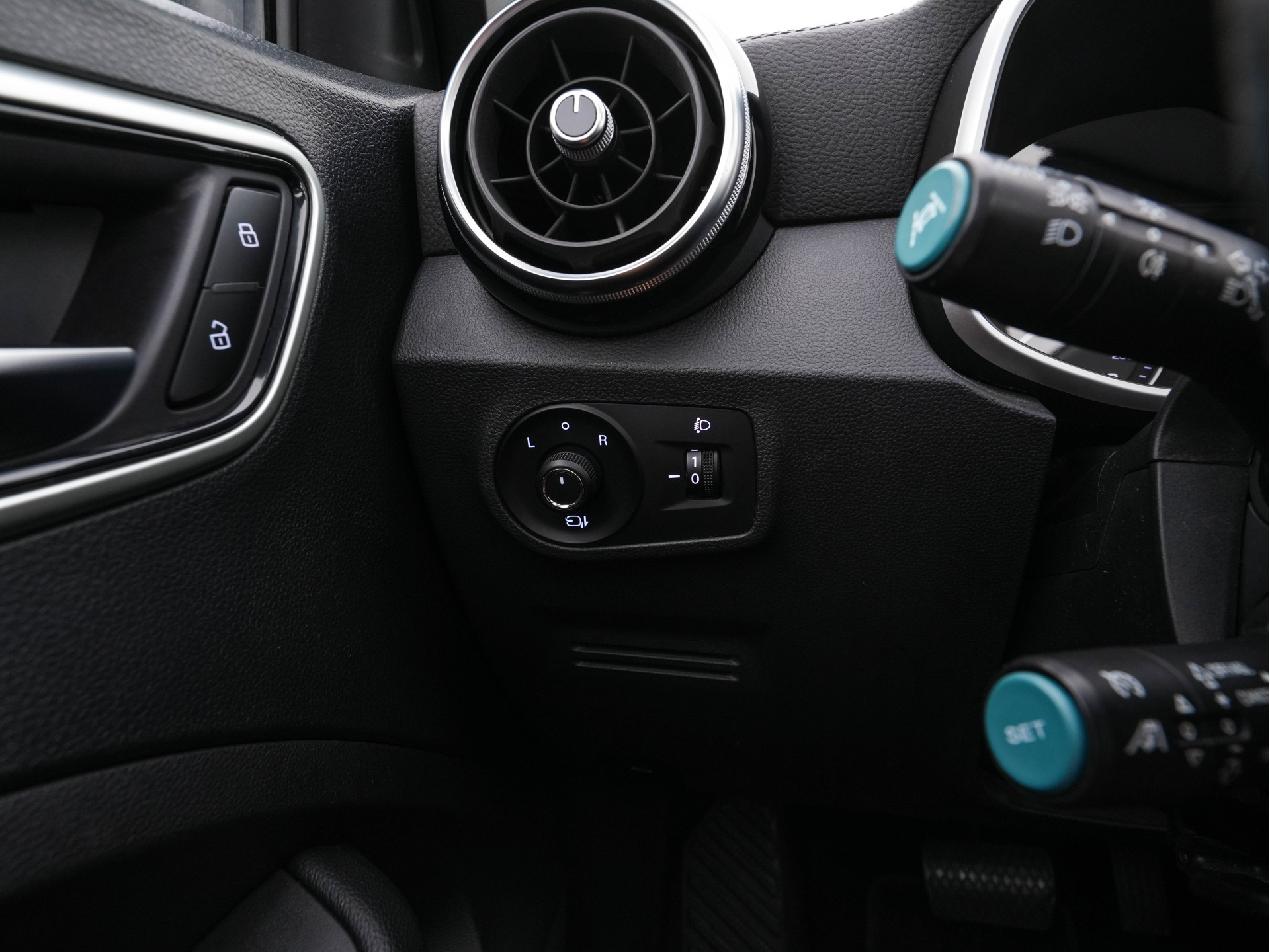 MG ZS EV Luxury 45 kWh {SOH-89%} (INCL-BTW) *PANO | LEATHER | CCS-FASTLOADER | KEYLESS | NAVI-FULLMAP | ADAPTIVE-CRUISE | CAMERA | HEATED-SPORT-SEATS | CARPLAY | BLINDSPOT | DAB | LANE-ASSIST | 17"ALU*