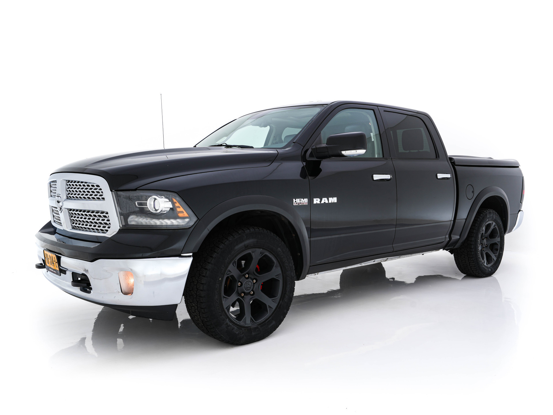 Dodge Ram 1500 HEMI 5.7 V8 4x4 Quad Cab 6'4 [ 5-Pers. ] Aut. *PANO | LEATHER | XENON | ALPINE-AUDIO | DAB+ | NAVI-FULLMAP | KEYLESS | CAMERA | HEATED-COMFORTSEATS | ECC | PDC | CRUISE | TOWBAR | 20''ALU*