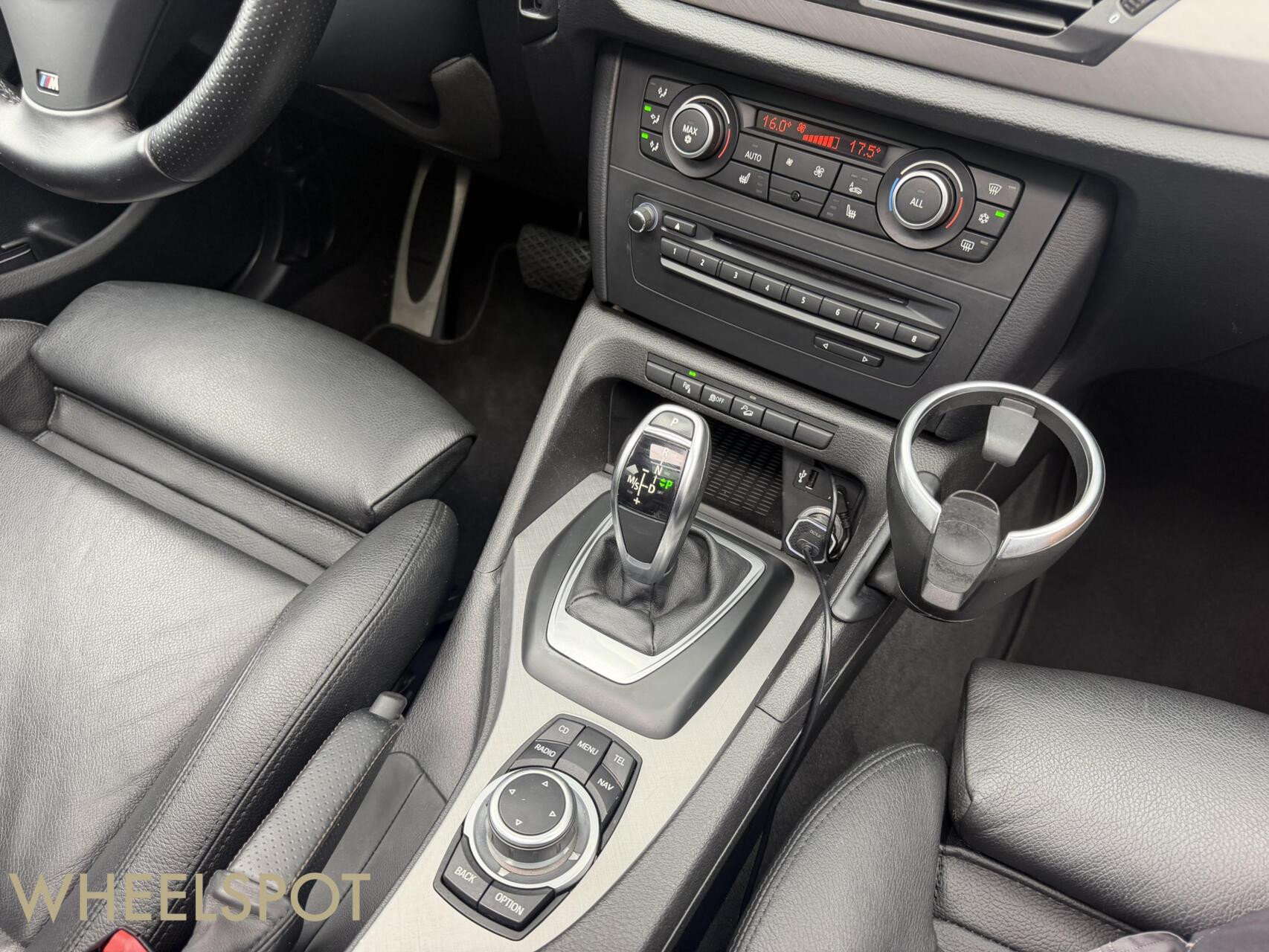 BMW X1 xDrive28i M-Sport|Pano|H&K|Keyless|Memory|Dealer OH