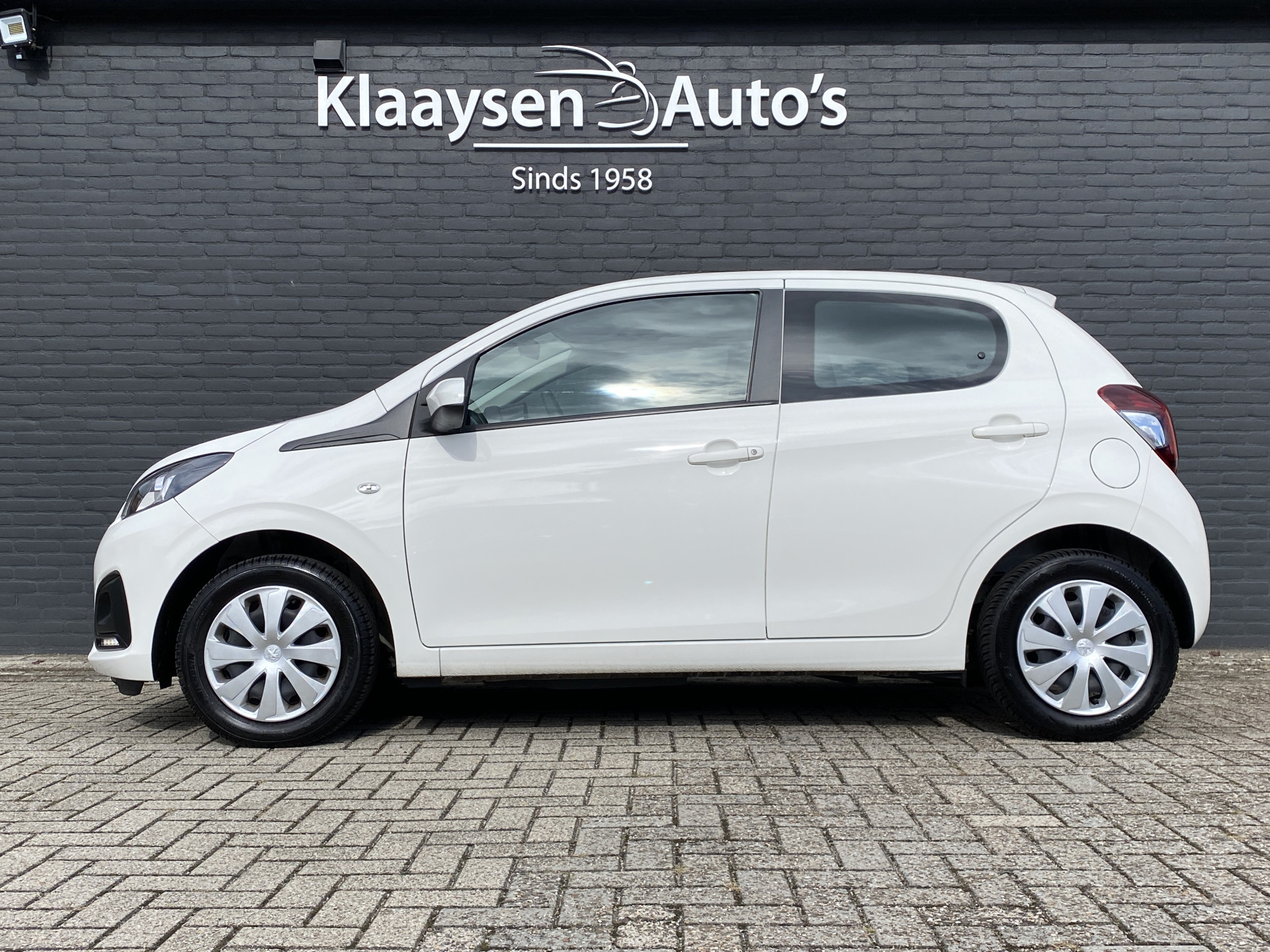 Peugeot 108 1.0 e-VTi Active | 1e eigenaar | airco | bluetooth | all season banden | tom tom navigatie | led verl.
