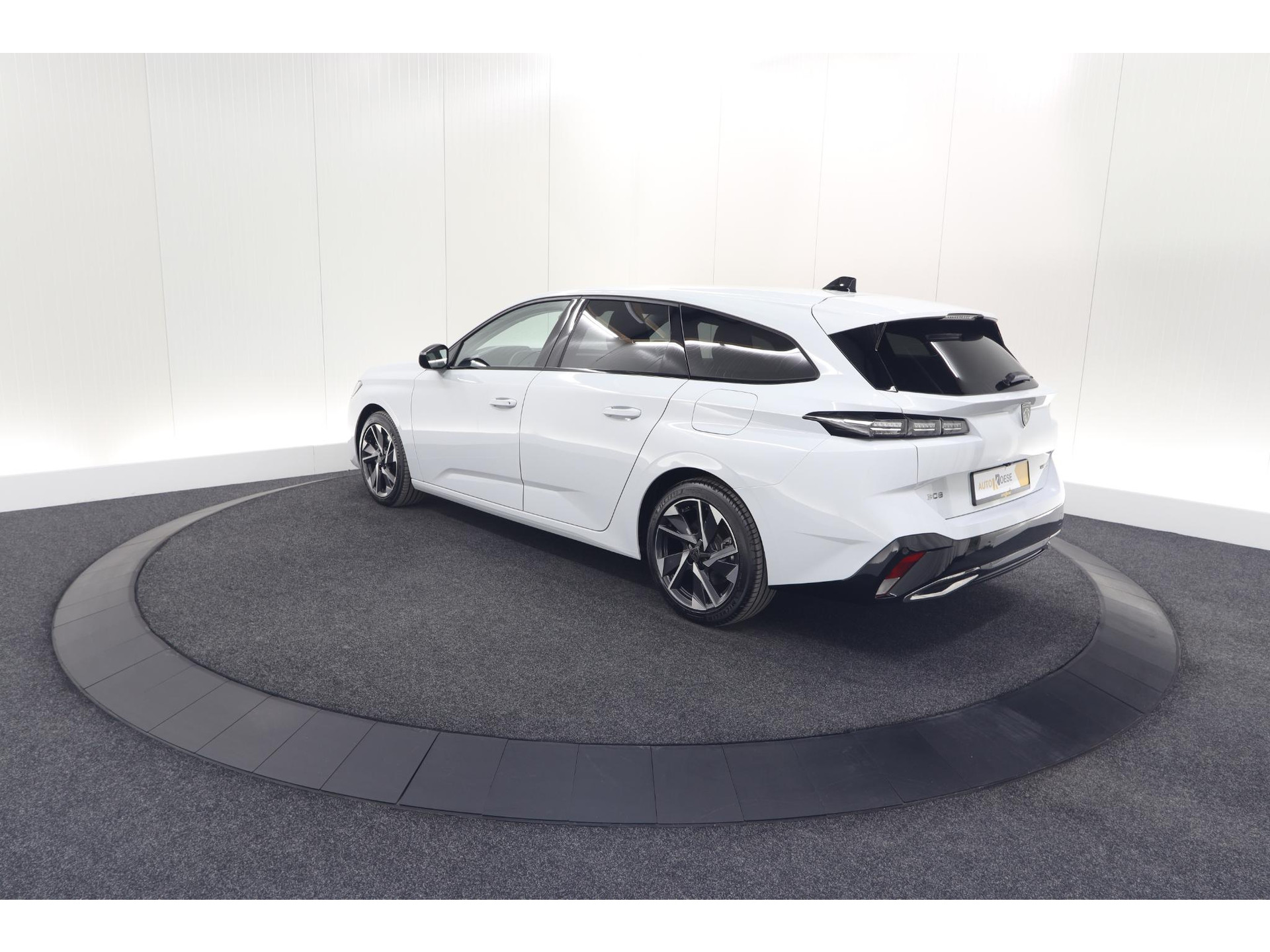 Peugeot 308 SW 1.6 Plug-in Hybrid 180 Allure | Perfecte Staat | 360 Camera | Adaptieve Cruise Control | Navigatie | Apple Carplay