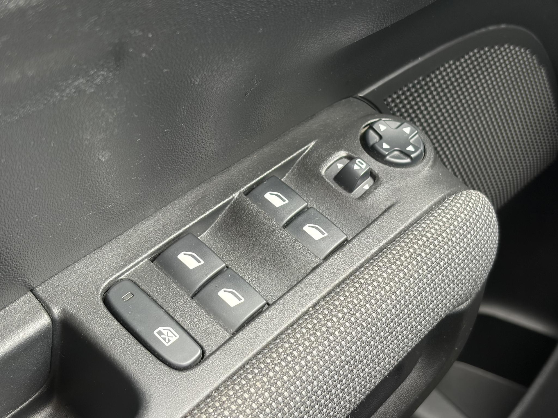 Citroen C3 Aircross 1.2 PureTech Feel ✓Draadloze telefoonlader✓Carplay✓Navi✓Clima✓Cruise ✓Pdc✓Lm velgen✓2e Eigenaar✓Net beurt gehad✓Lm velgen✓N.A.P✓Apk tot 10-2027