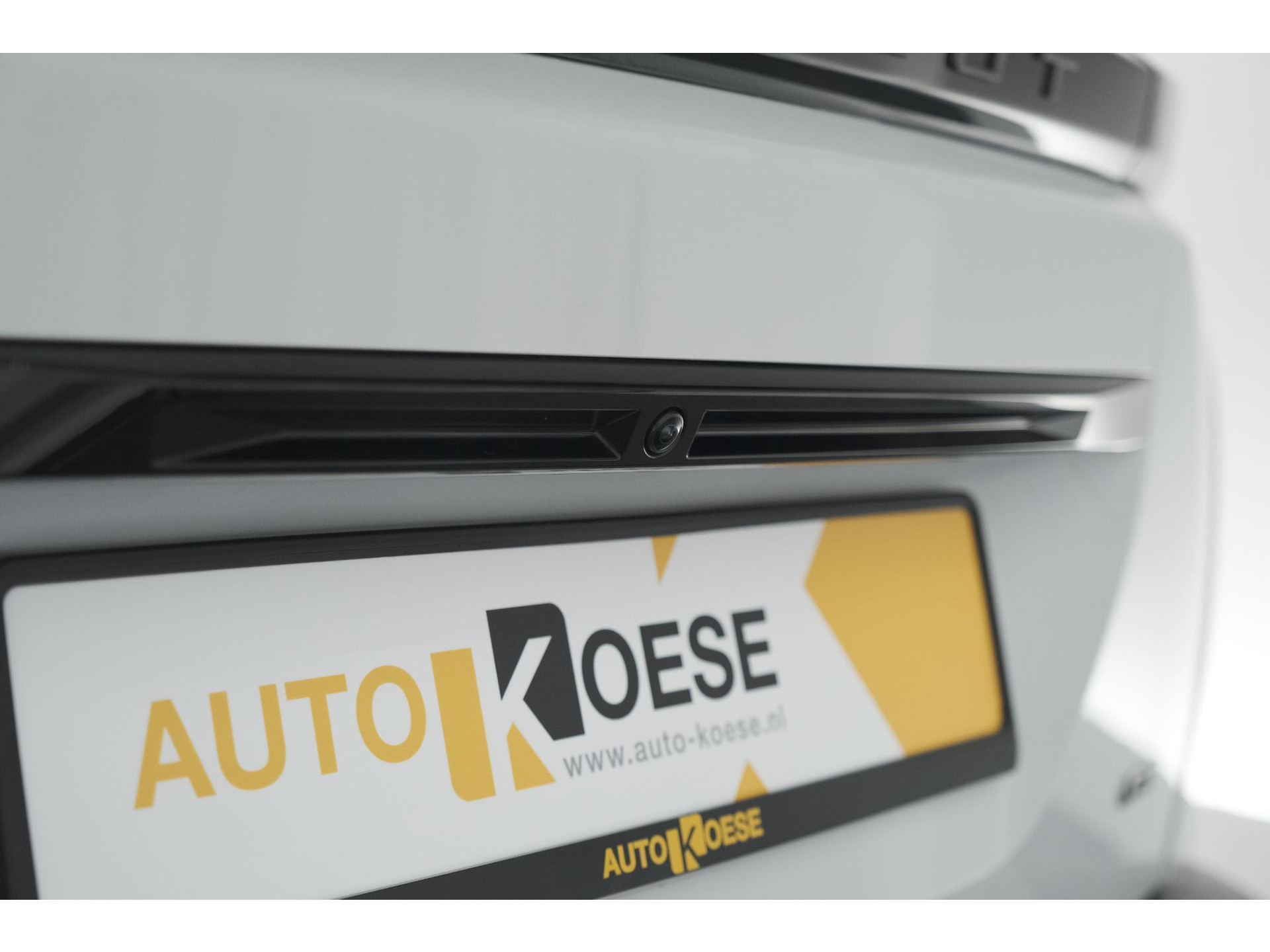Peugeot 2008 PureTech 130 EAT8 GT | 360 Camera | Stoelmassage | Adaptieve Cruise Control | Dodehoekdetectie